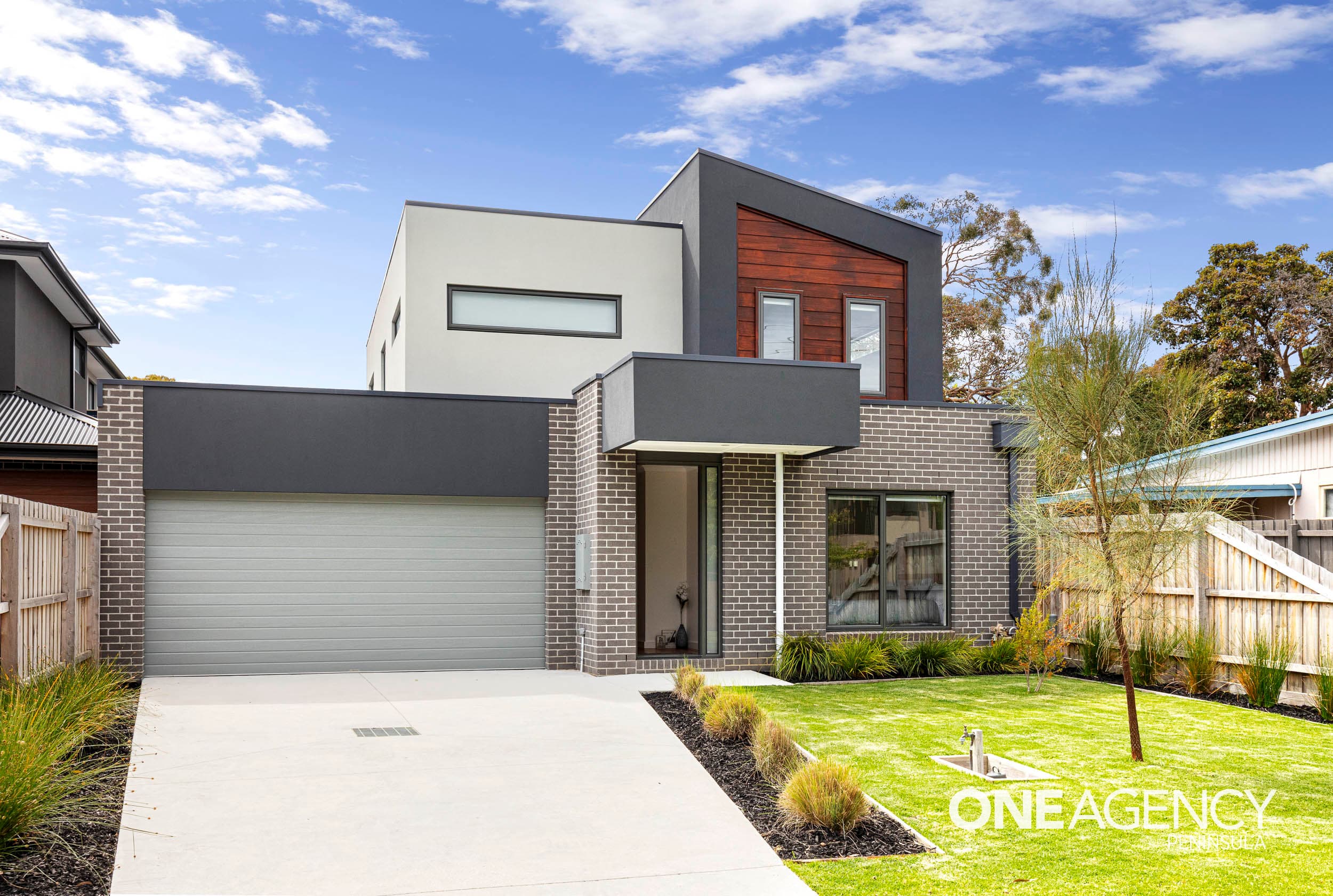 5 Overlea Avenue, Rosebud, Rosebud - Image 1