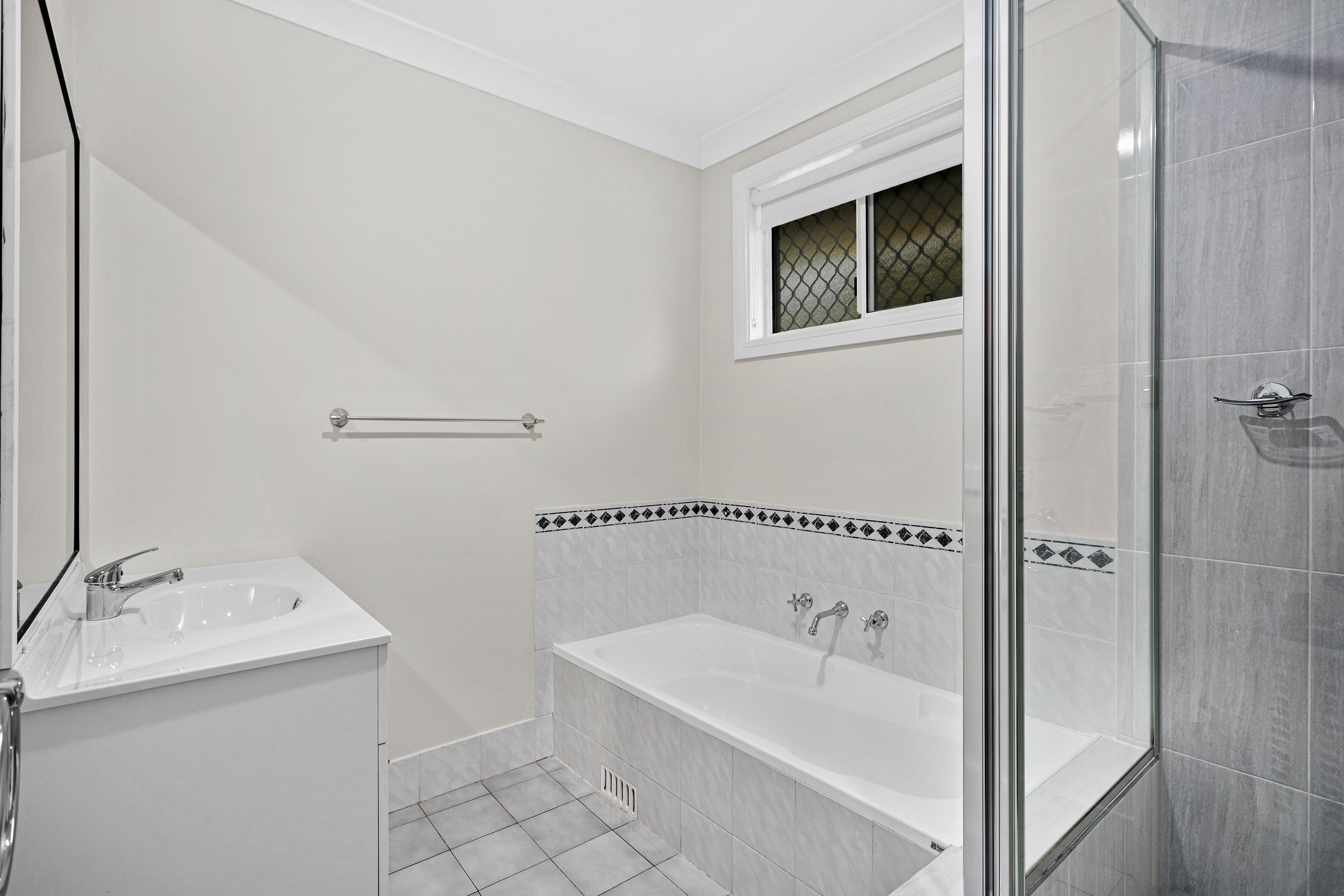 8/8-12 Bettong Street, Blackbutt, Blackbutt - Thumbnail 6