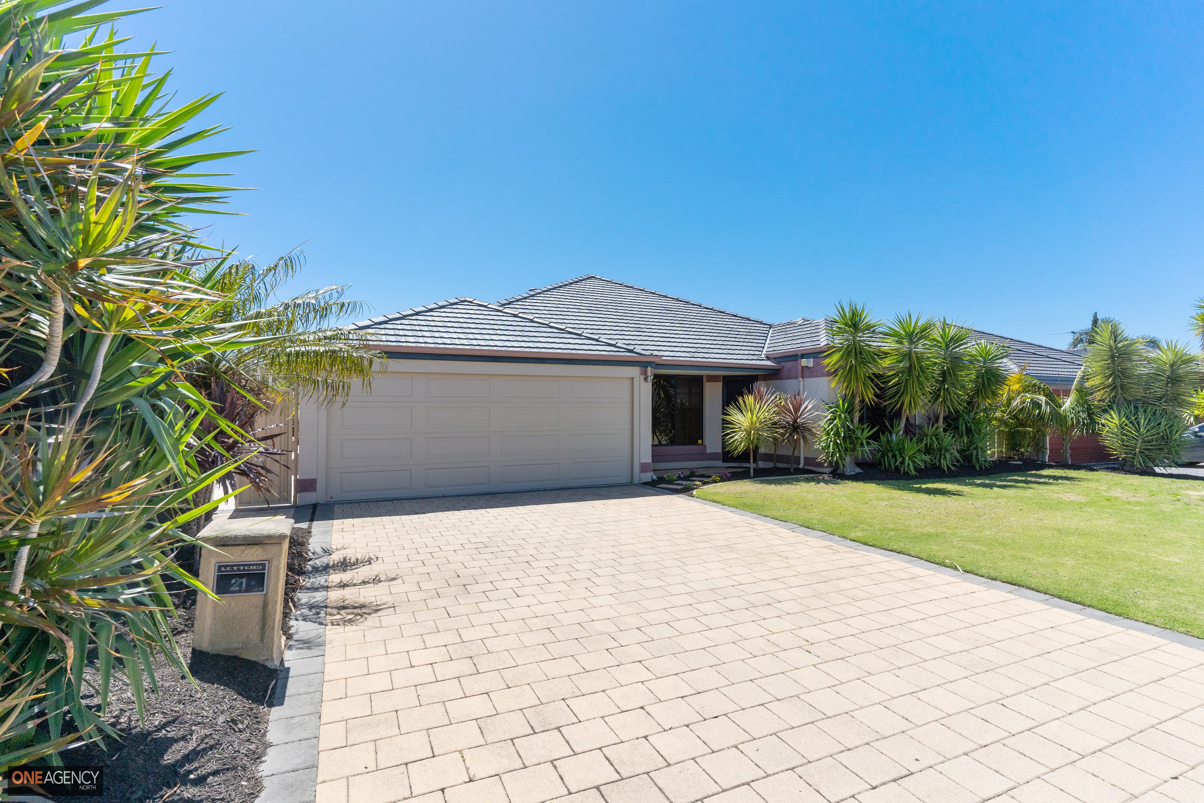 21 Morisot Crescent, Ashby, Ashby - Thumbnail 2