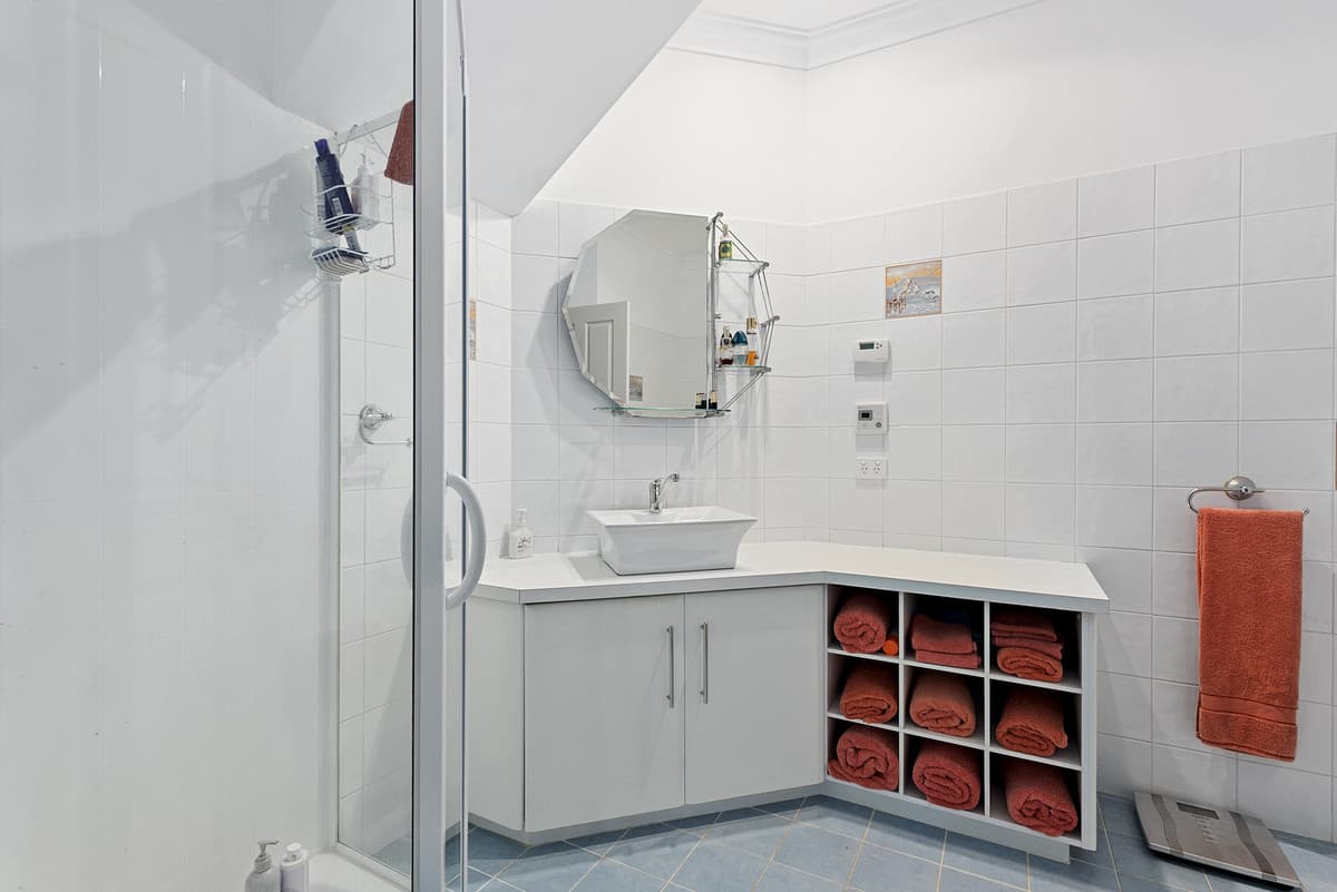 8 Alexander Terrace, Stanley, Stanley - Thumbnail 6