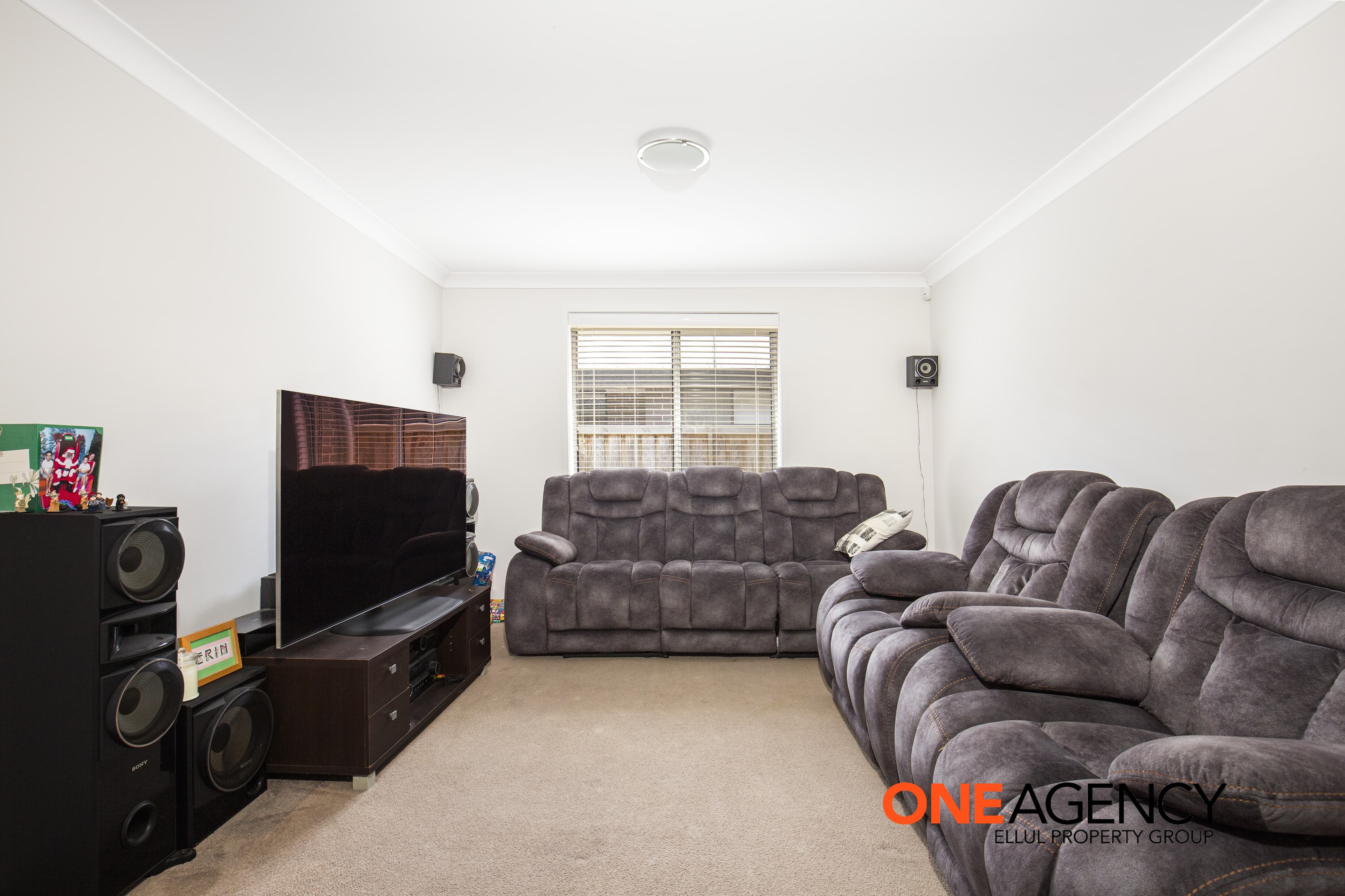 36 Alkira Circuit, Horsley, Horsley - Thumbnail 3