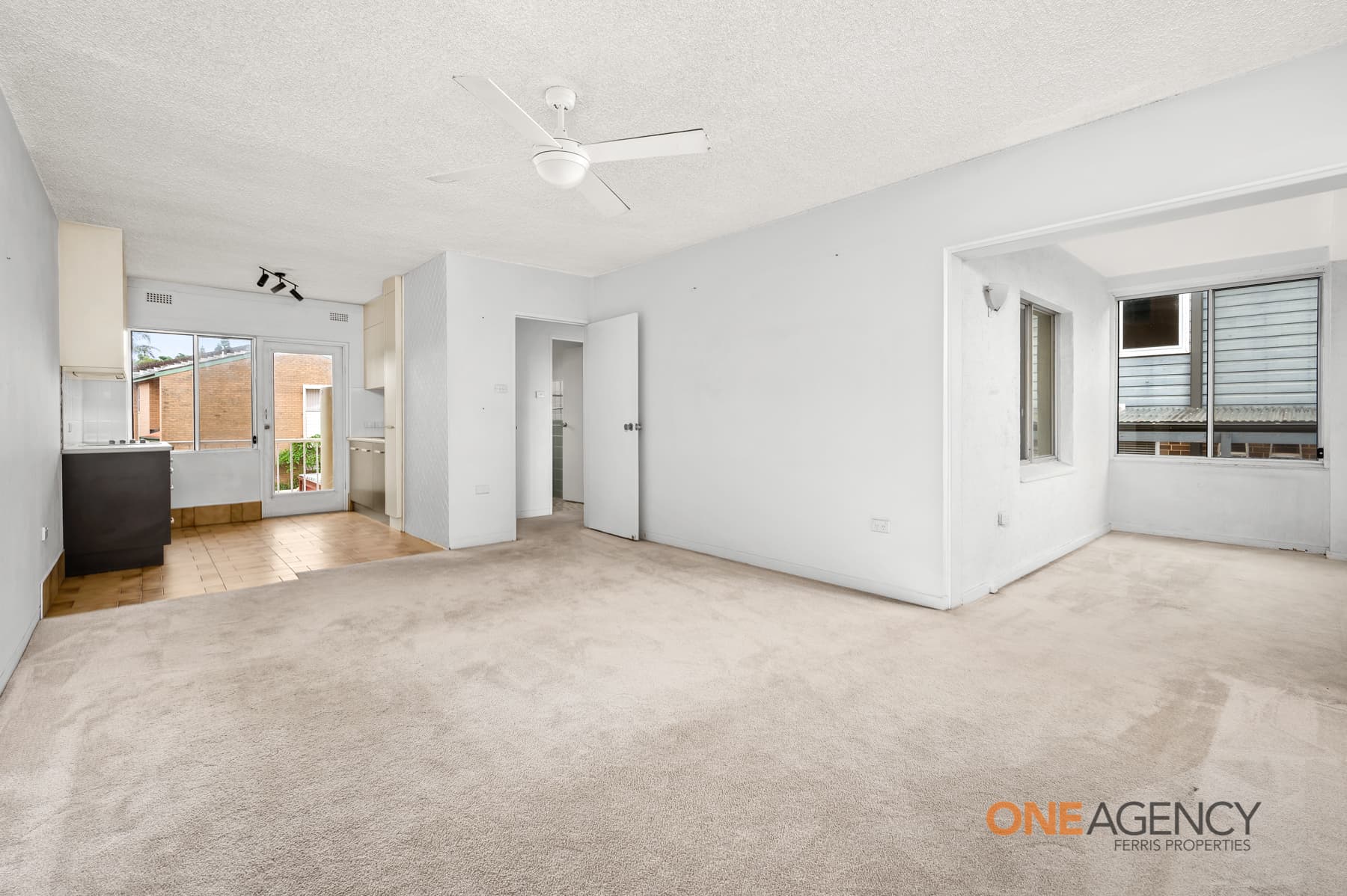 5/80 Parkway Avenue, Cooks Hill, Cooks Hill - Thumbnail 2