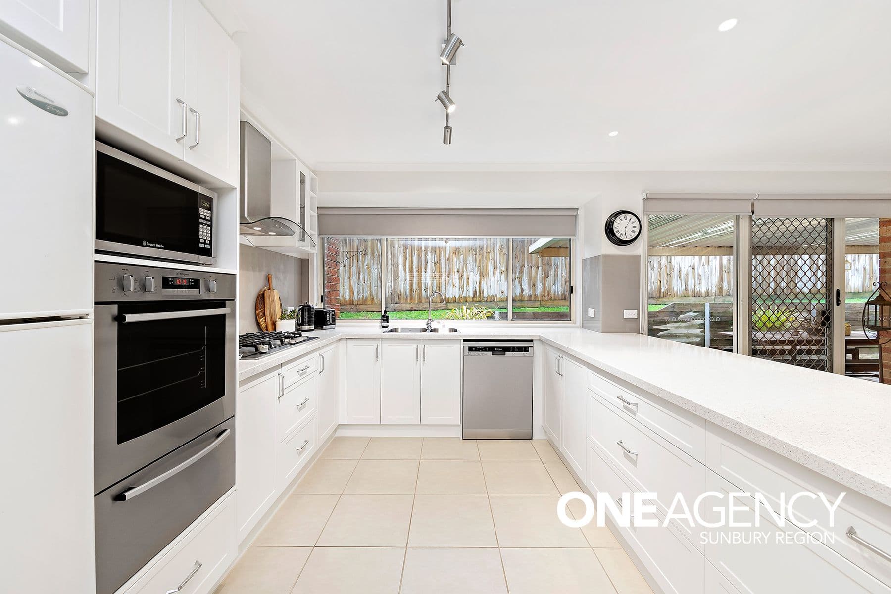 12 Heatherbrae Crescent, Sunbury, Sunbury - Thumbnail 5