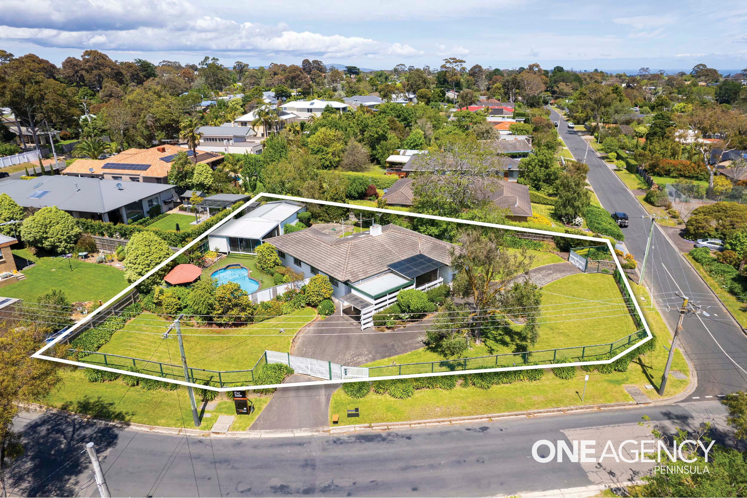 90 Koetong Parade, Mount Eliza, Mount Eliza - Thumbnail 2
