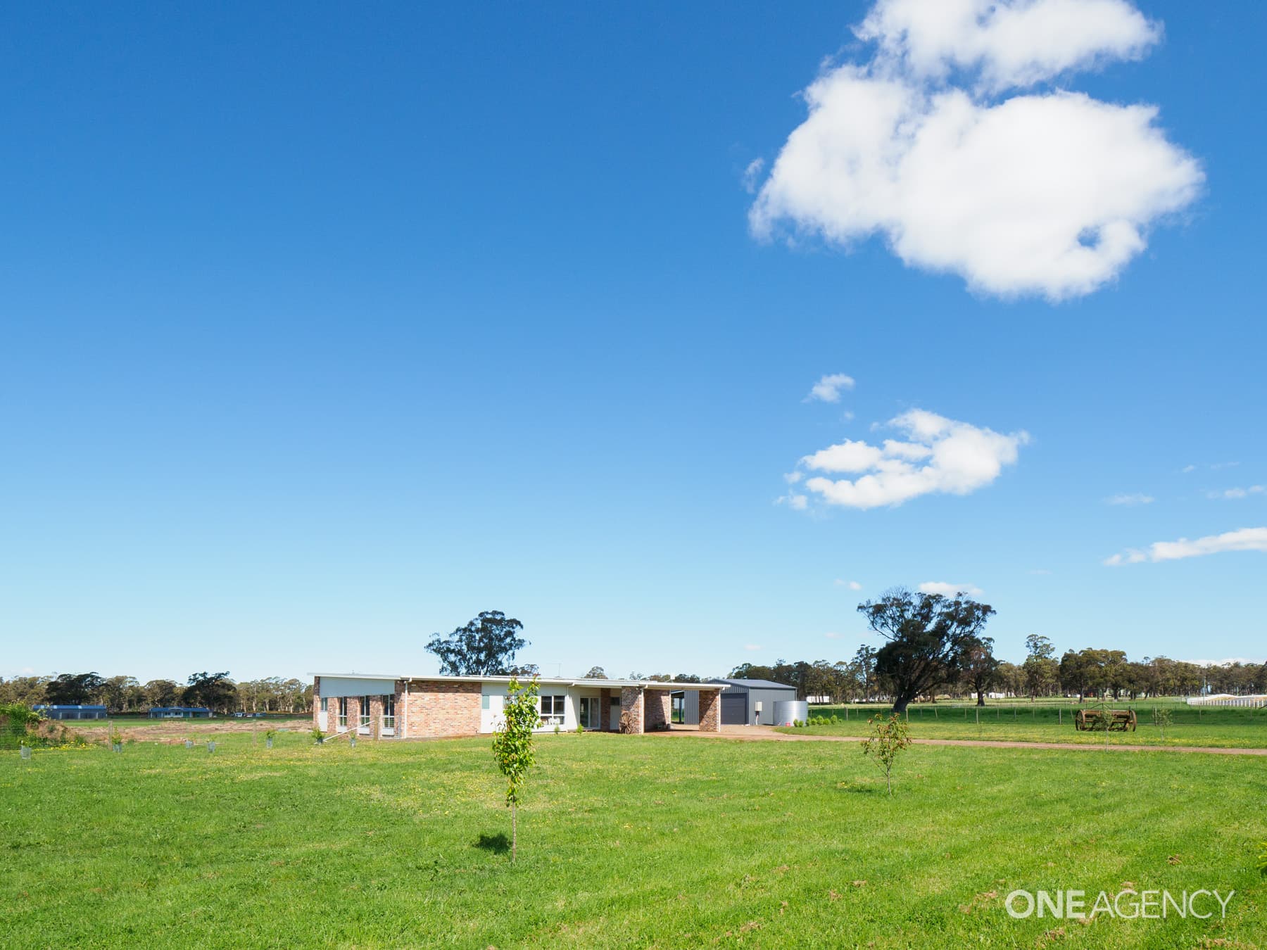 24 Charlies Lane, Carrick, Carrick - Thumbnail 2