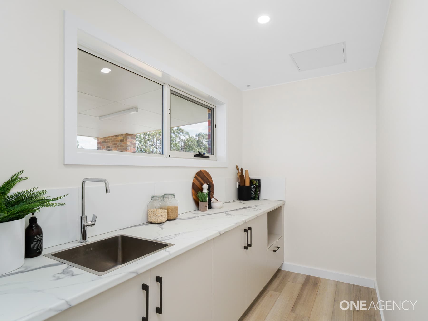 24 Charlies Lane, Carrick, Carrick - Thumbnail 5