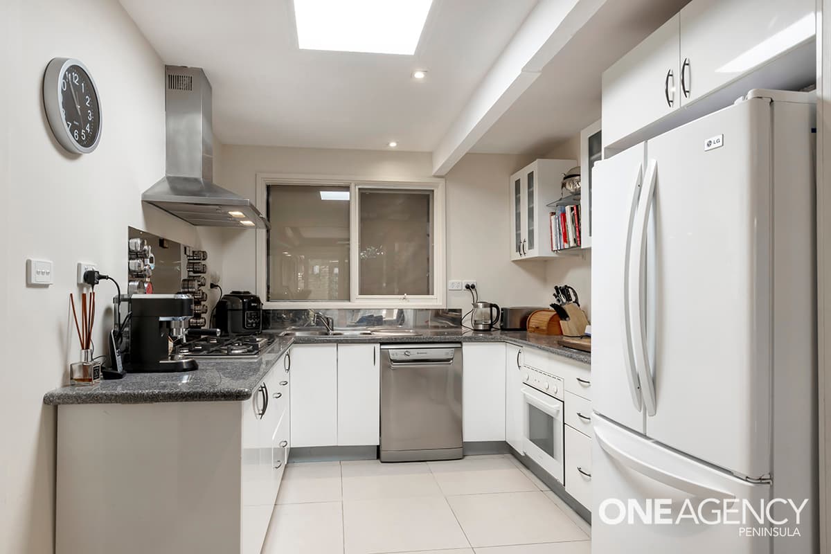 4 Cleeland Court, Rosebud, Rosebud - Thumbnail 5