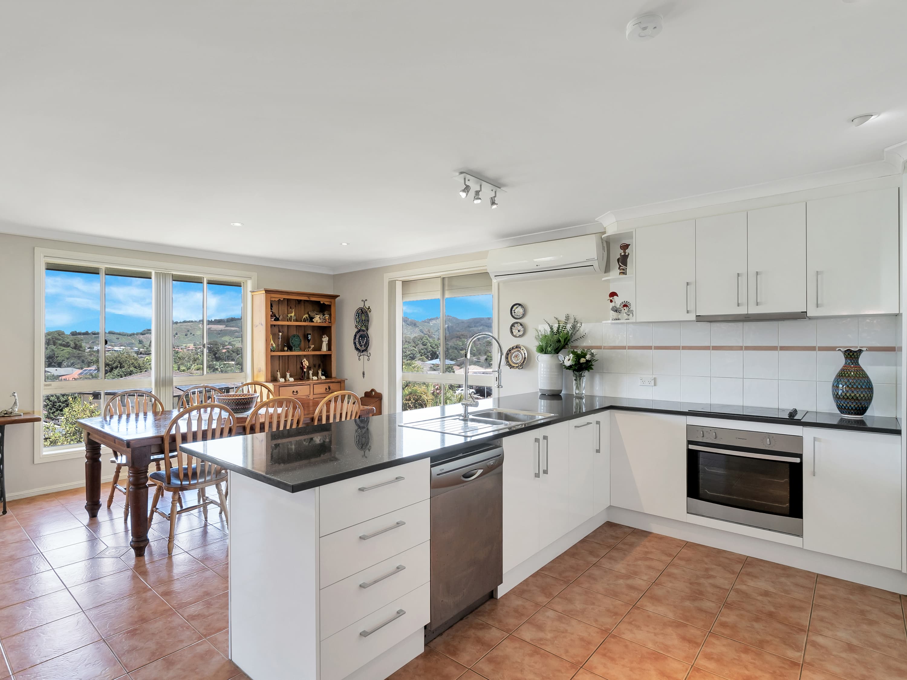 91 Pearce Drive, Coffs Harbour, Coffs Harbour - Thumbnail 5
