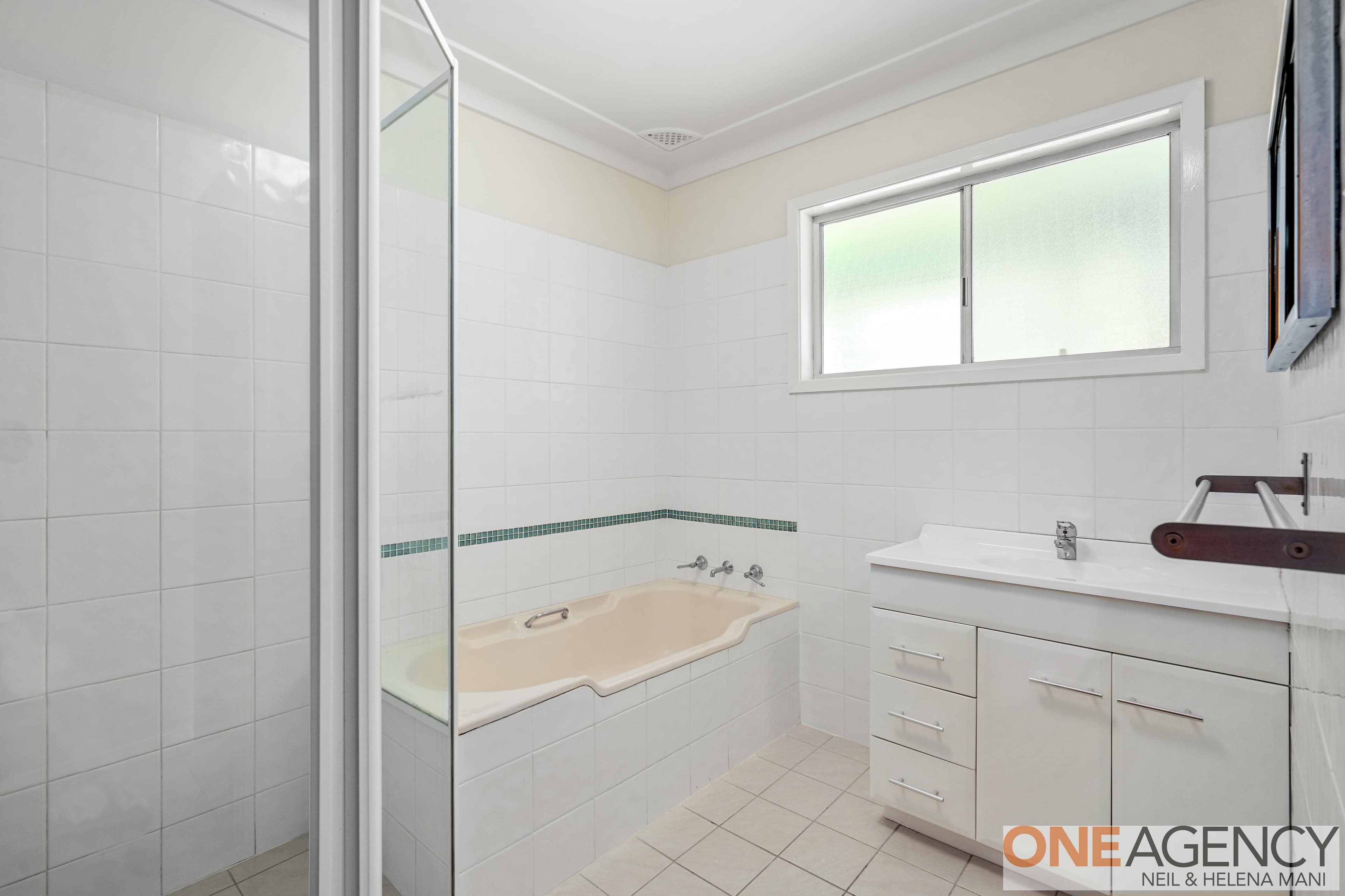 4 Belltrees Close, North Gosford, North Gosford - Thumbnail 7