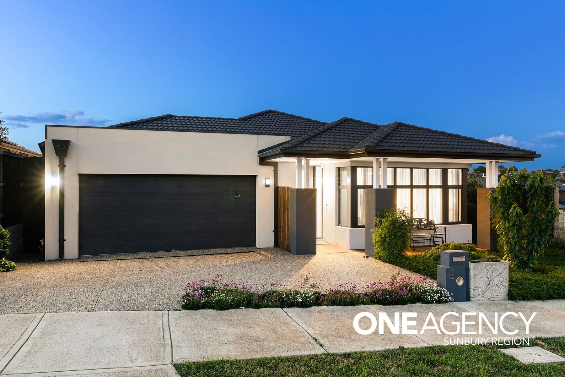 42 Angelas Way, Sunbury, Sunbury - Thumbnail 2