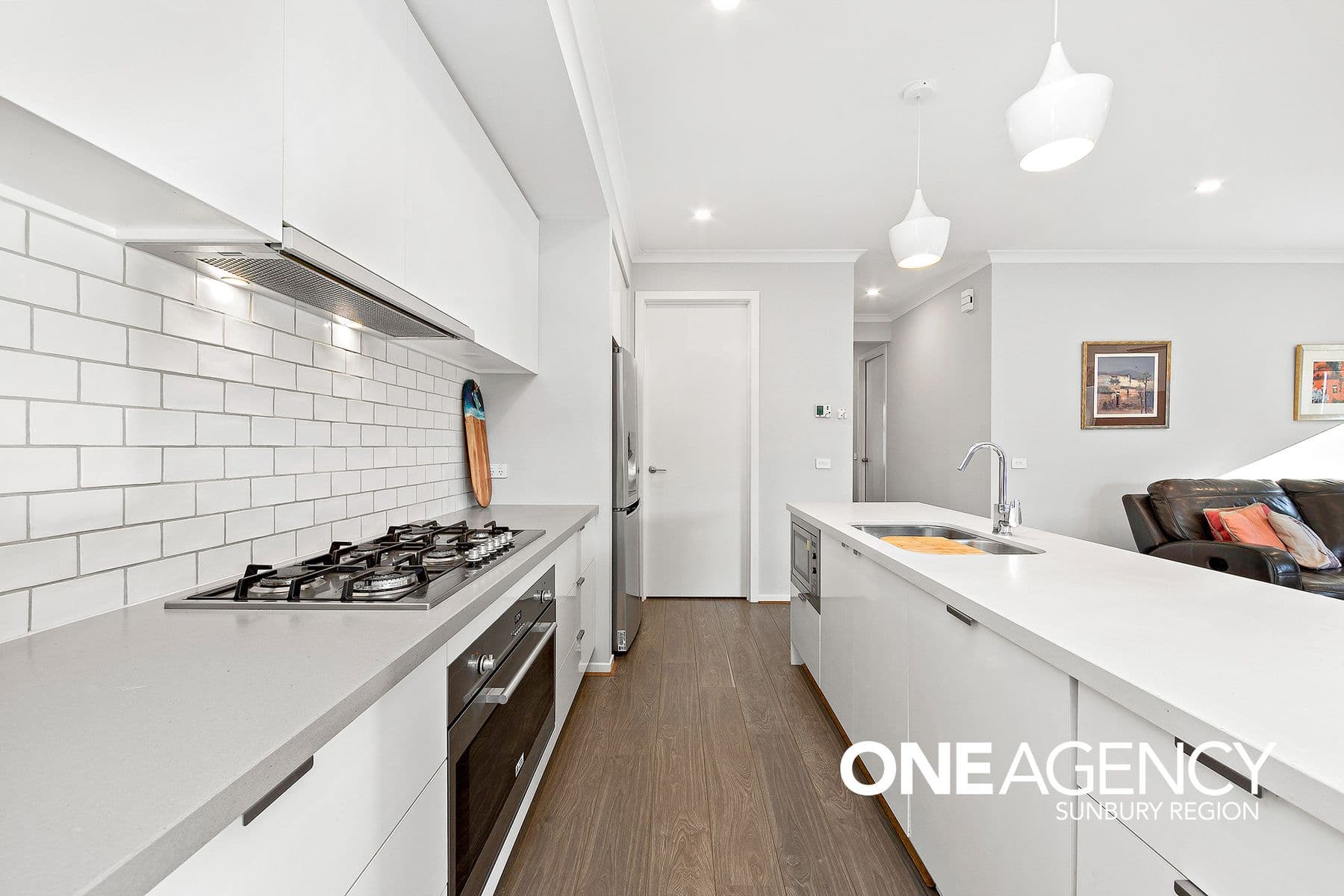 42 Angelas Way, Sunbury, Sunbury - Thumbnail 5