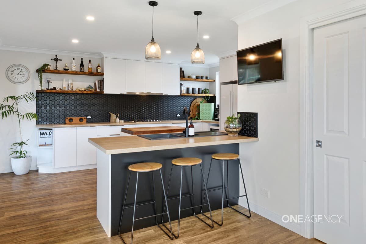 74 Montagu Road, Smithton, Smithton - Thumbnail 6