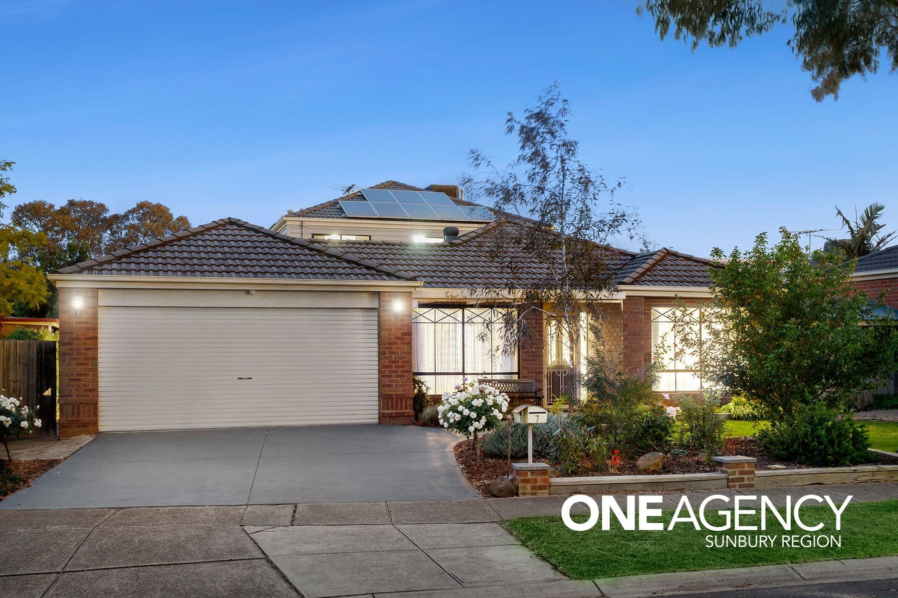 7 Ochre Place, Sunbury, Sunbury - Thumbnail 2