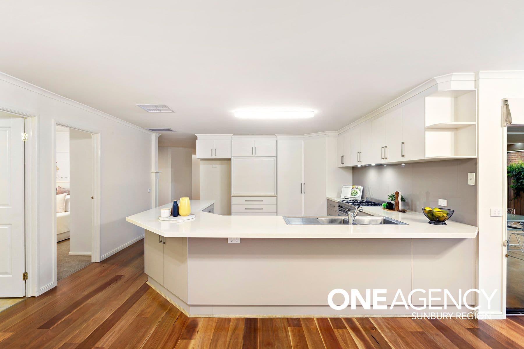 7 Ochre Place, Sunbury, Sunbury - Thumbnail 5