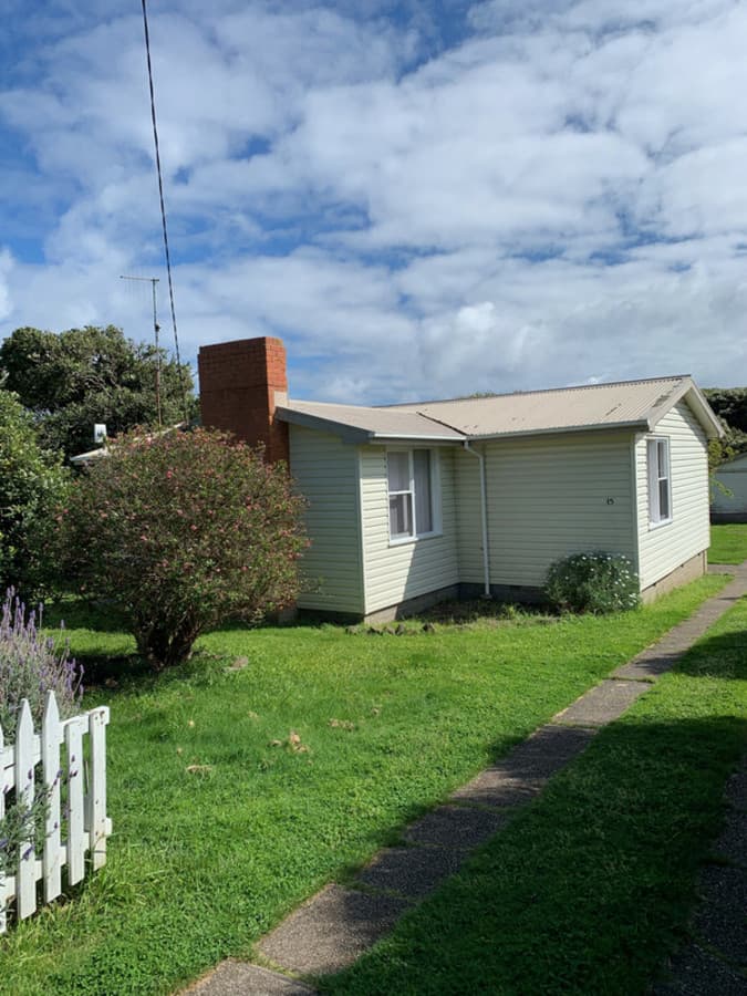 15 Rougemont Street, Stanley, Stanley - Thumbnail 2