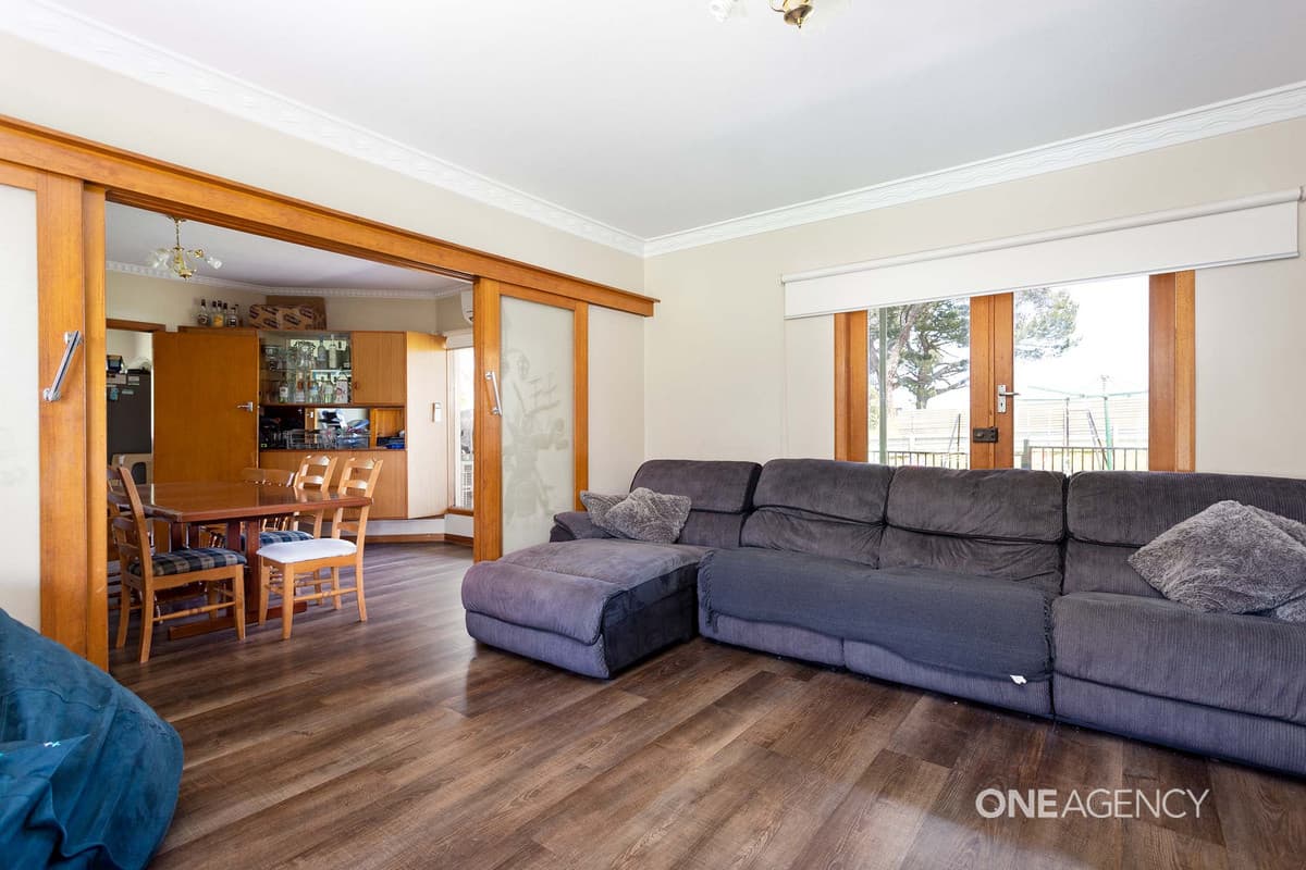 175 Cuprona Road, Heybridge, Heybridge - Thumbnail 2