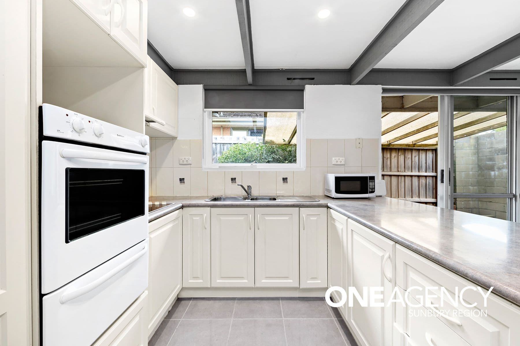 31 Dobell Avenue, Sunbury, Sunbury - Thumbnail 4