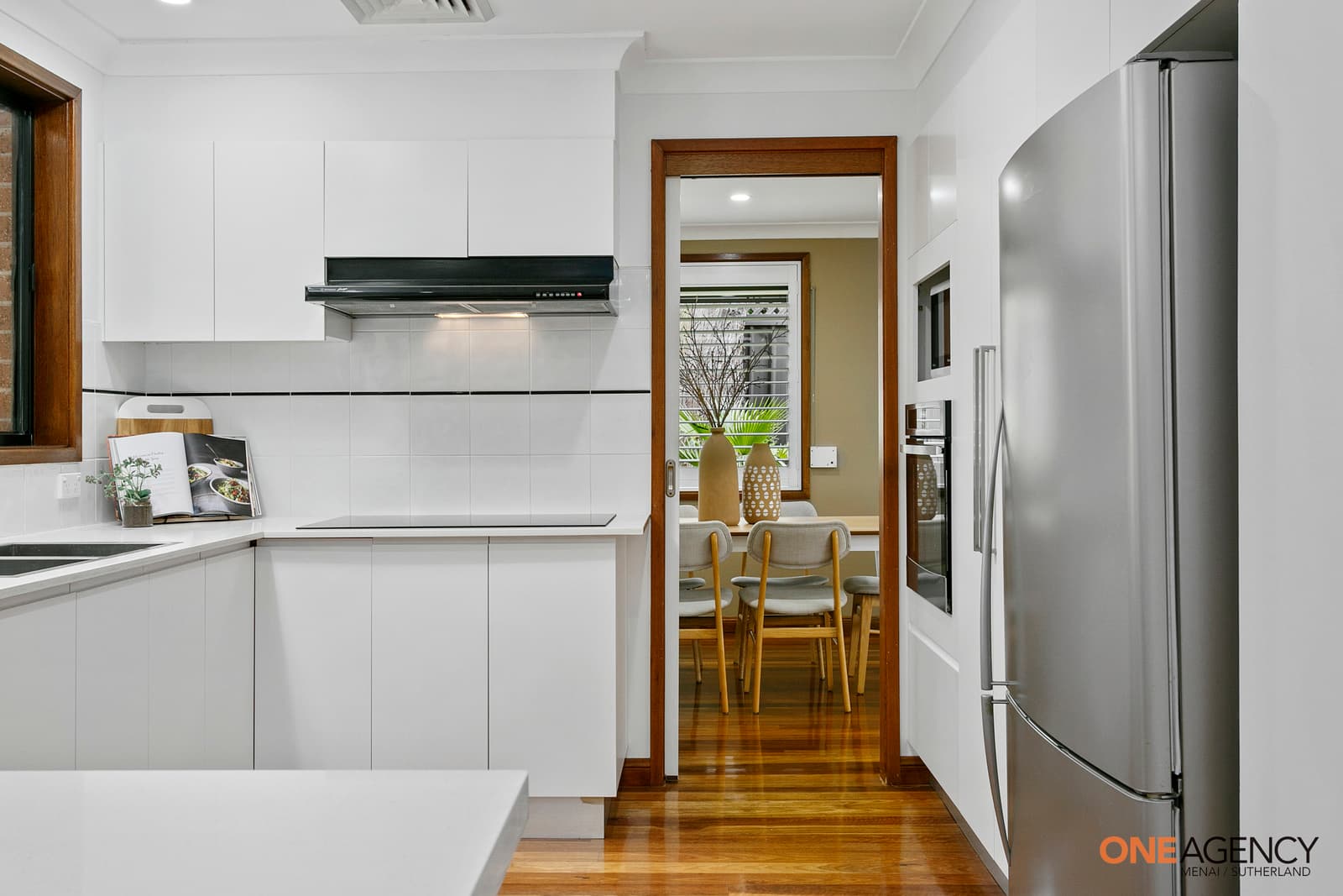 6 Atkins Place, Barden Ridge, Barden Ridge - Thumbnail 5