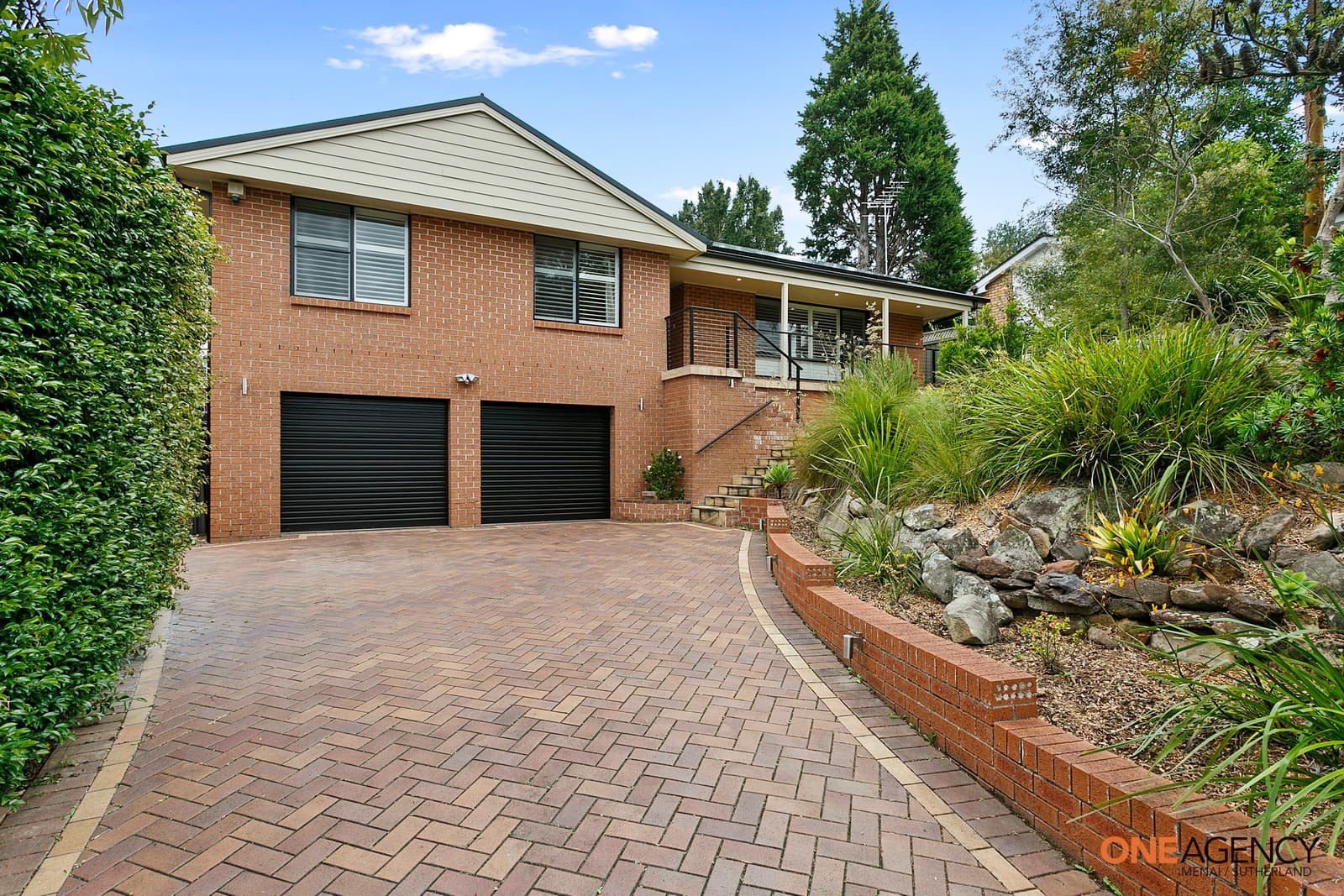 6 Atkins Place, Barden Ridge, Barden Ridge - Image 1