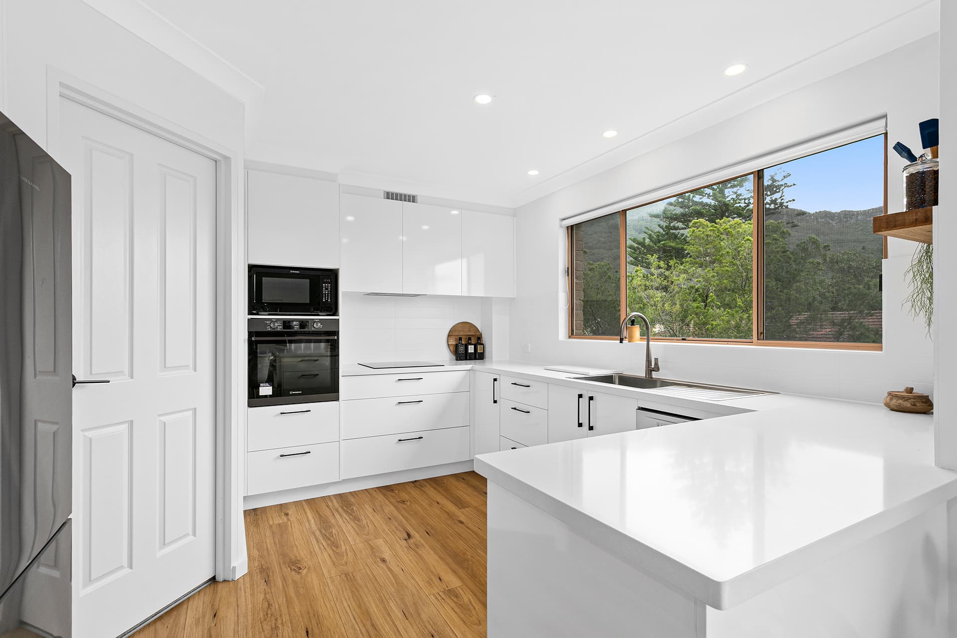 2/132 Lawrence Hargrave Drive, Austinmer, Austinmer - Thumbnail 3