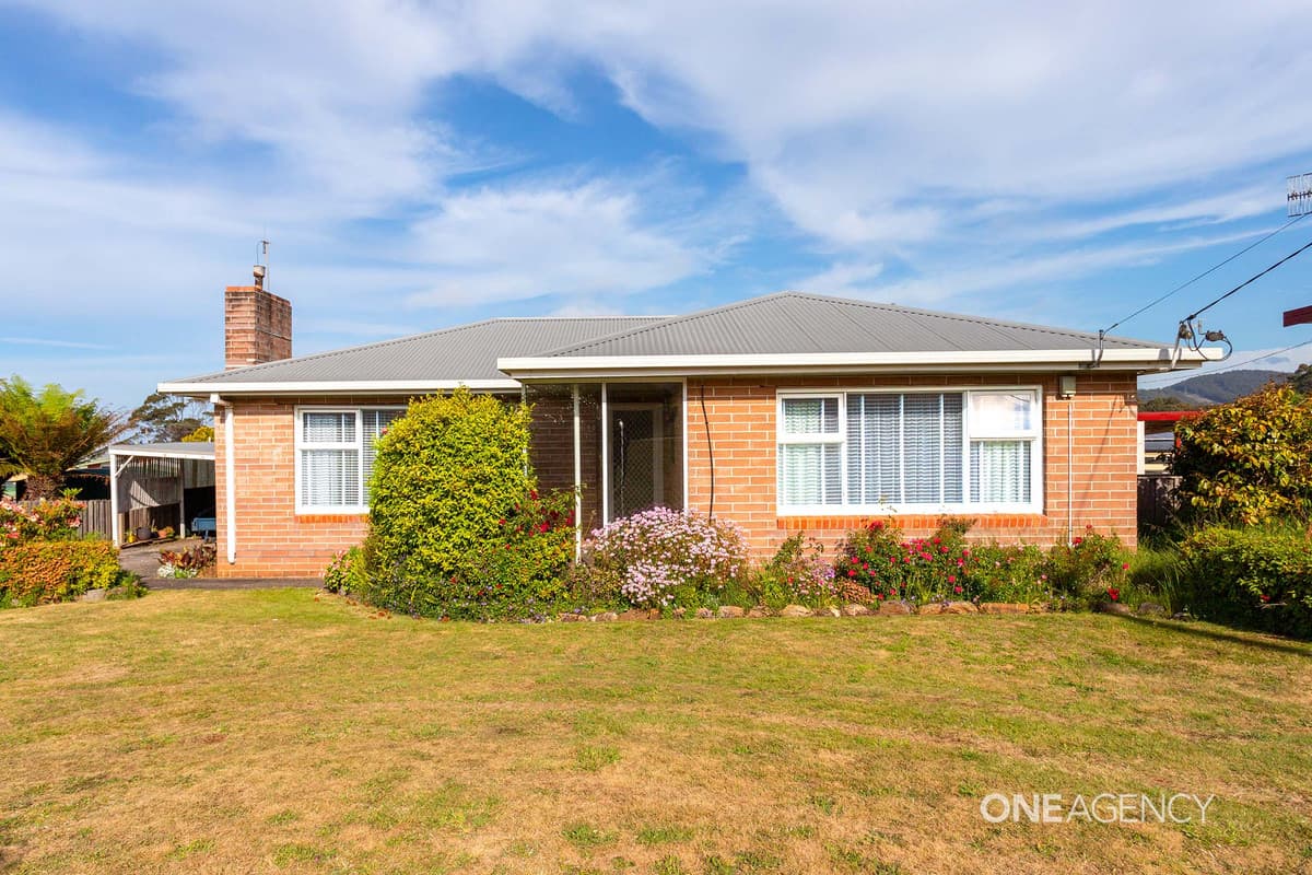 68 Lyons Street, Somerset, Somerset - Image 1
