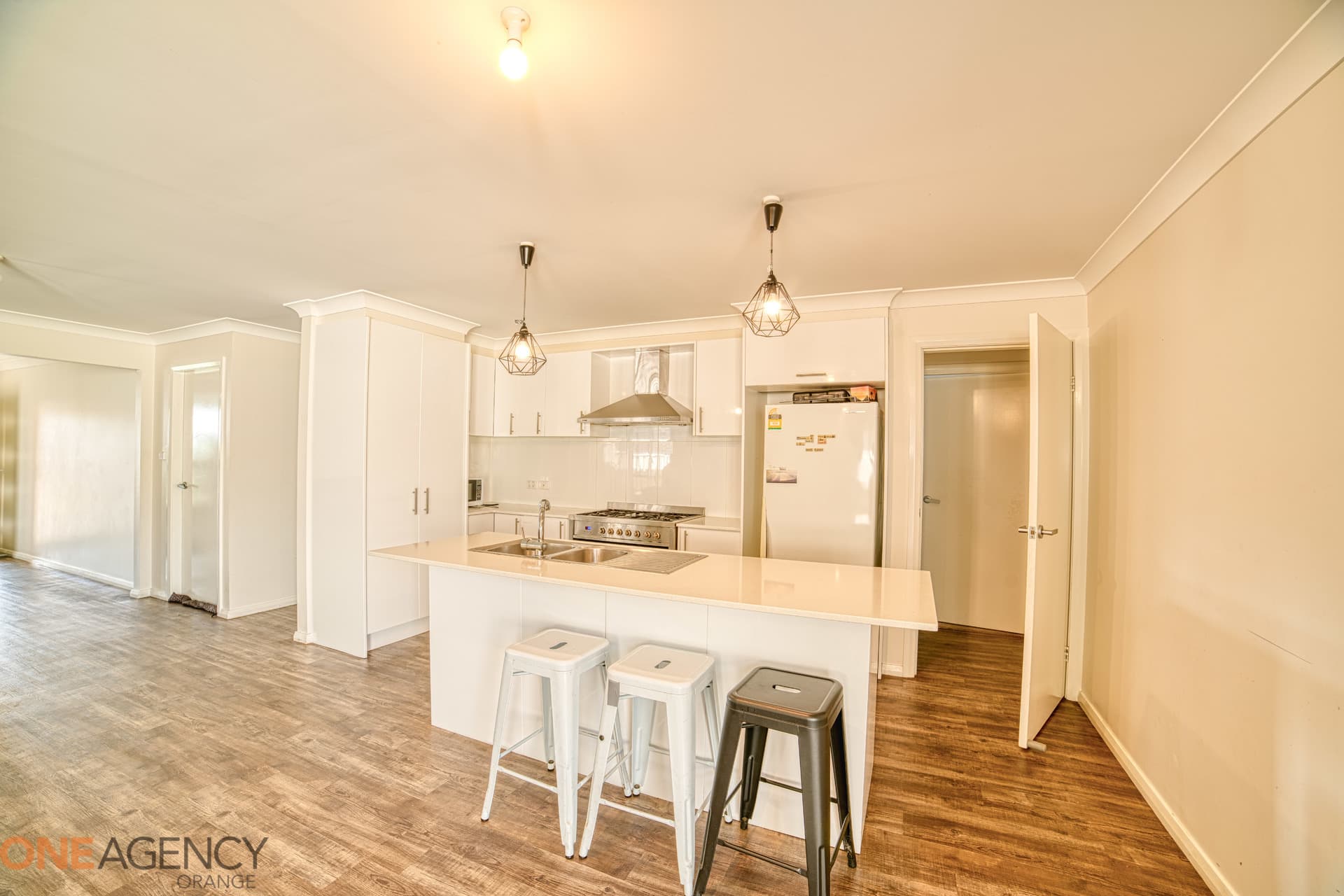 9a Glasson Drive, Orange, Orange - Thumbnail 2