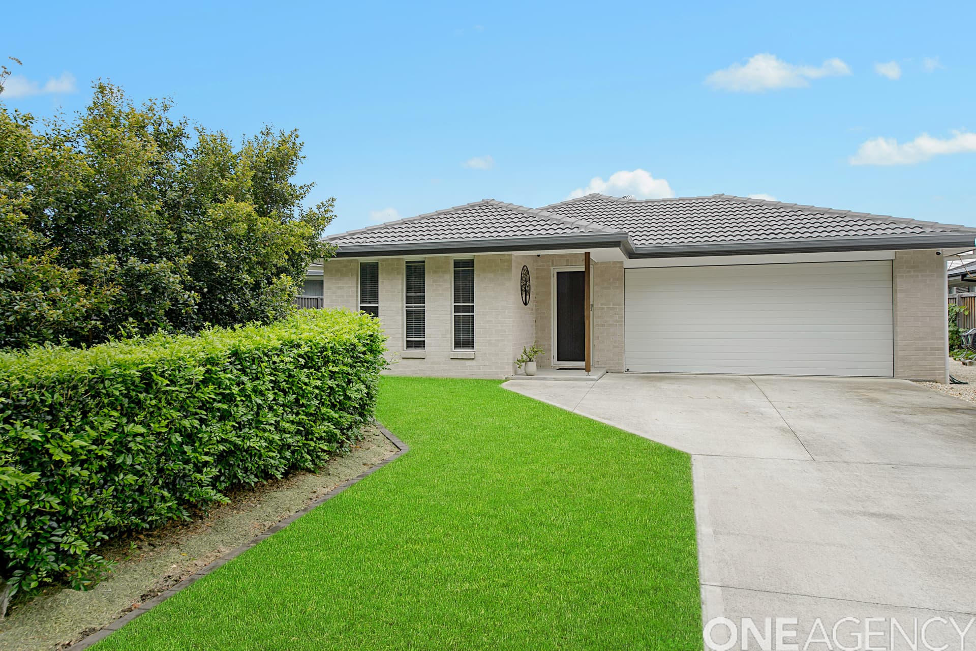 27 Leaders Way, Wauchope, Wauchope - Image 1