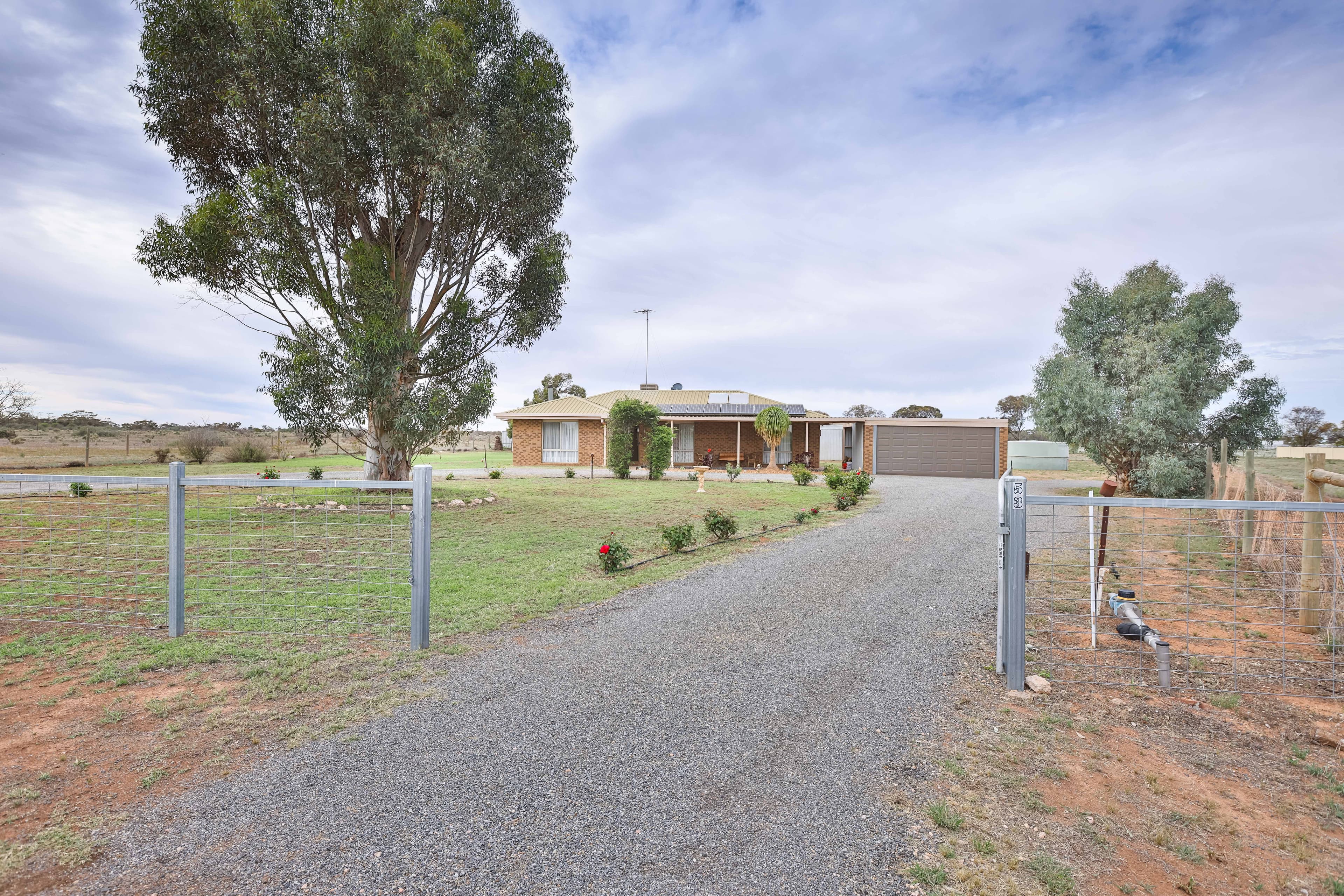 53 Mathewson Road, Birdwoodton, Birdwoodton - Thumbnail 2
