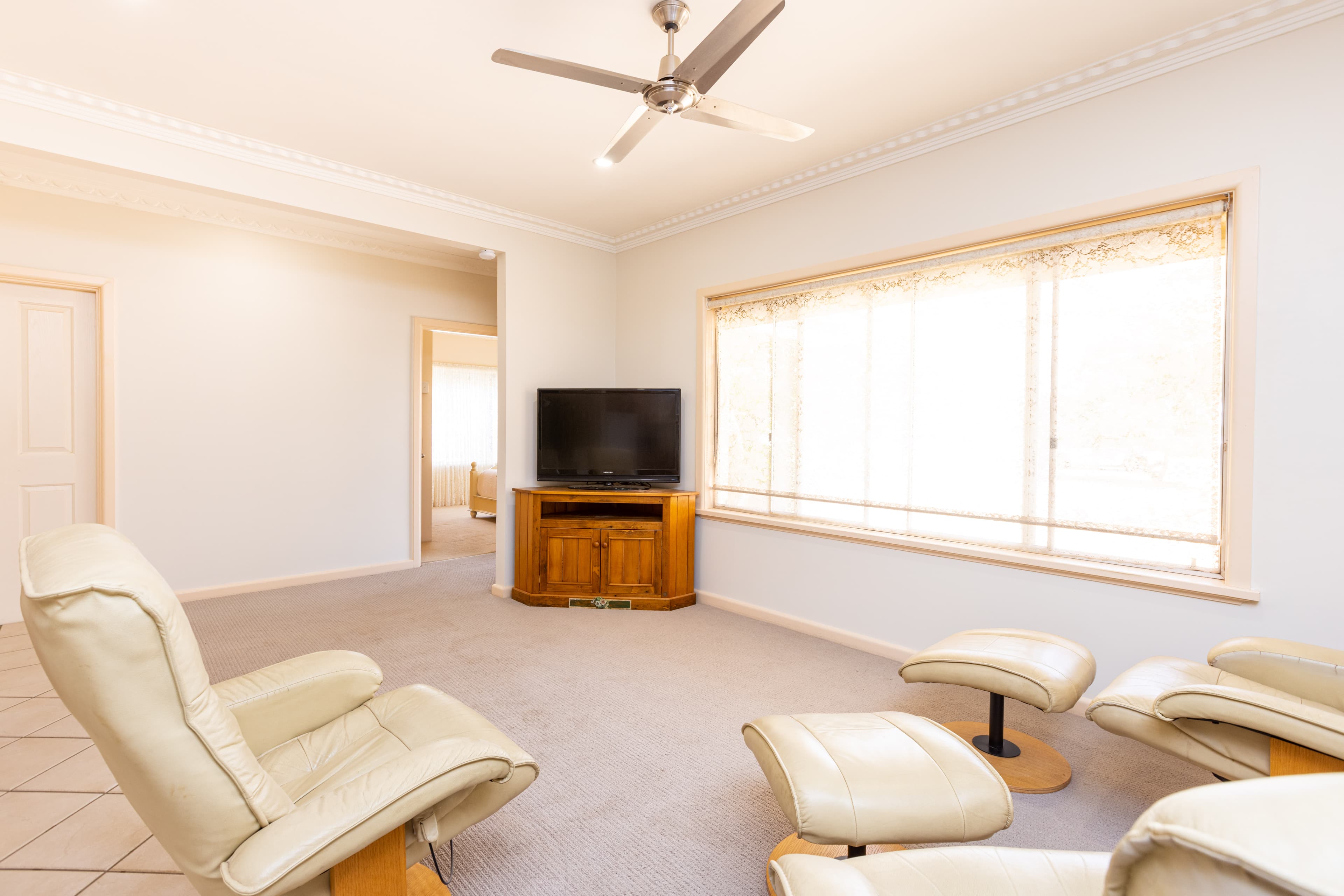 476 Eleventh Street, Mildura, Mildura - Thumbnail 3