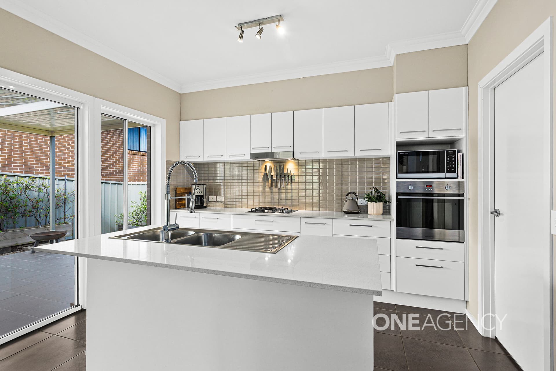 17 Troon Avenue, Shell Cove, Shell Cove - Thumbnail 5
