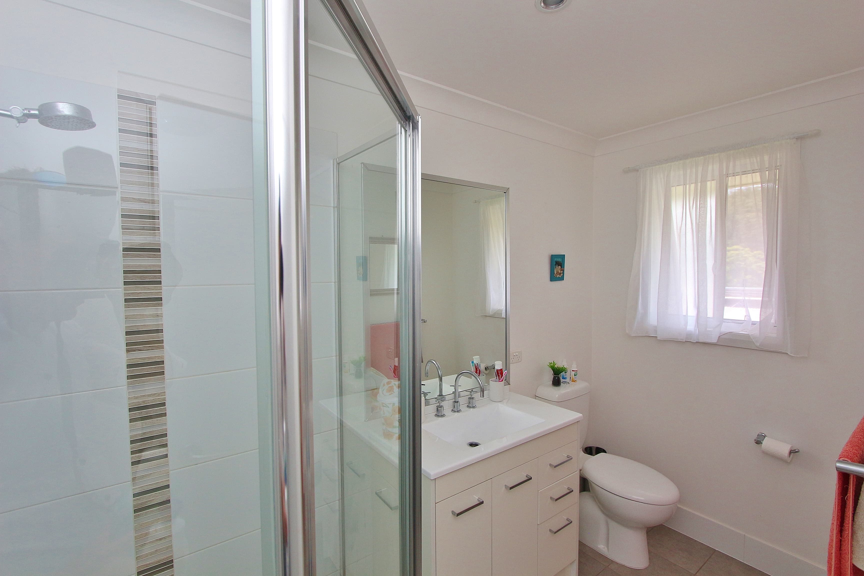 12 Mountain Spring Drive, Kendall, Kendall - Thumbnail 6