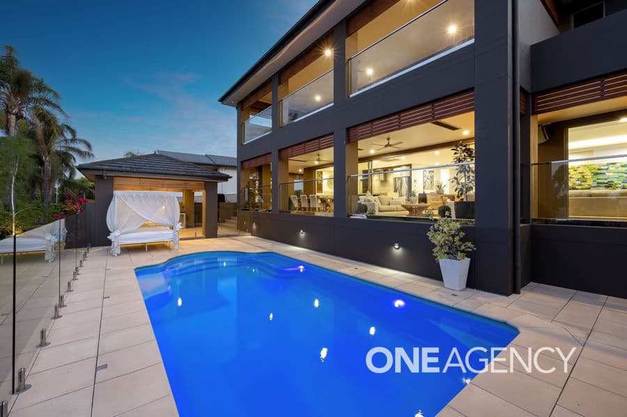 56 LAKEHAVEN Drive, Lake Albert, Lake Albert - Thumbnail 2
