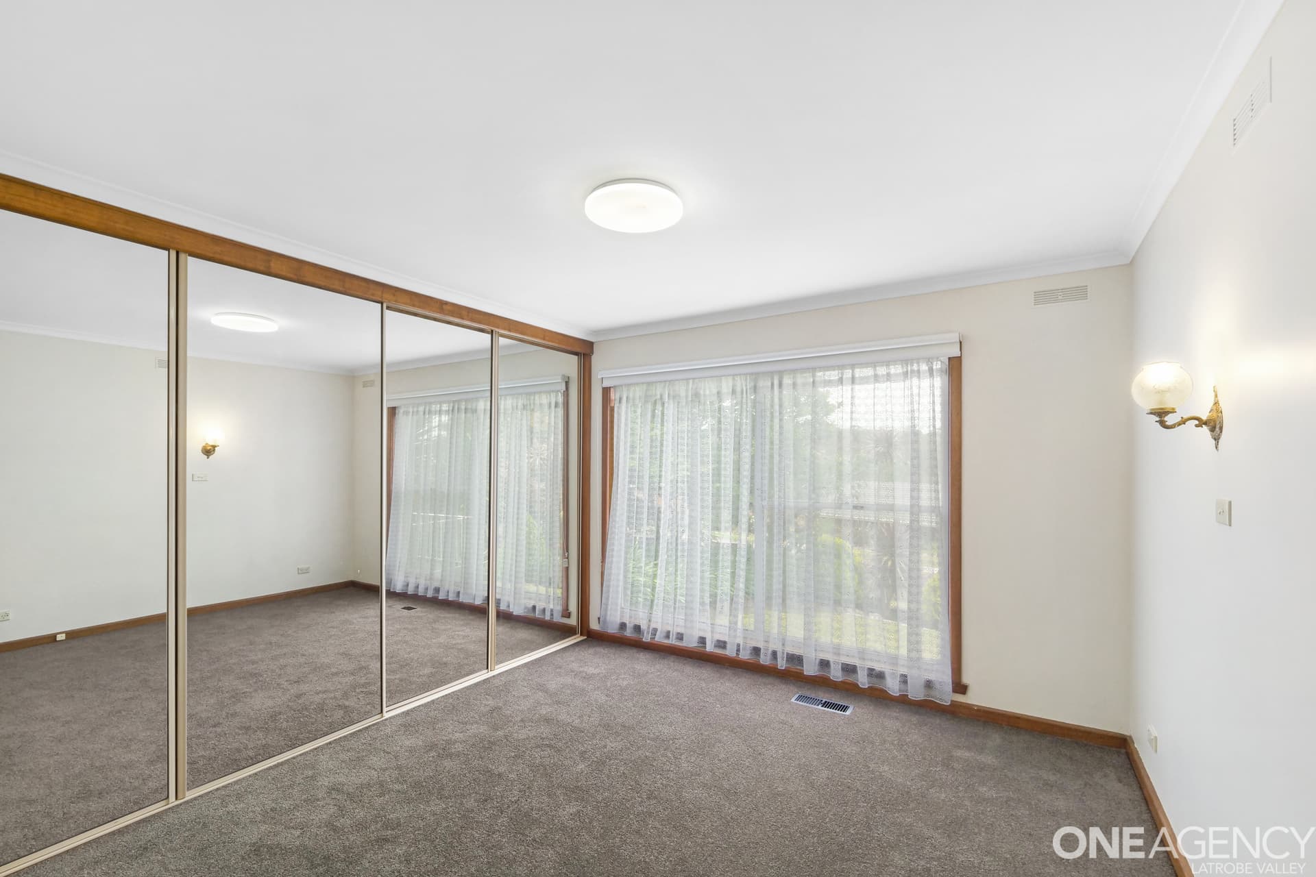 38 Smallburn Avenue, Newborough, Newborough - Thumbnail 7