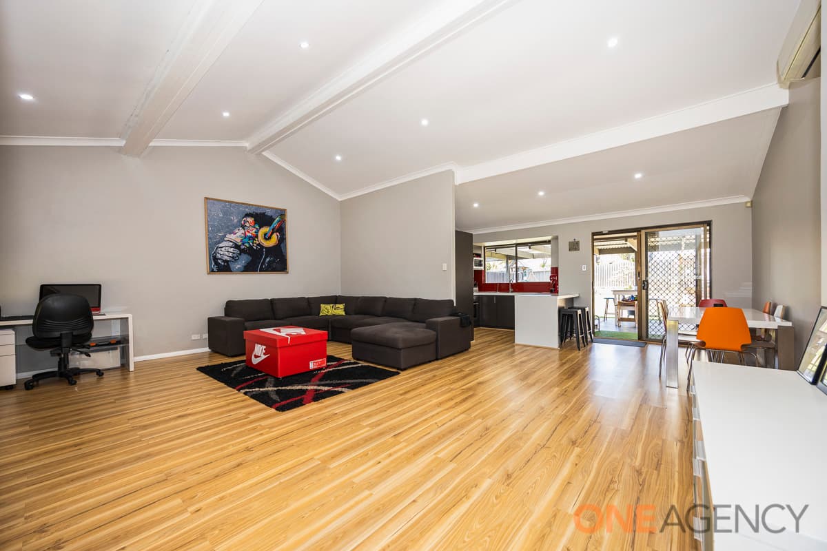 10 Lagoon Place, Beldon, Beldon - Thumbnail 5