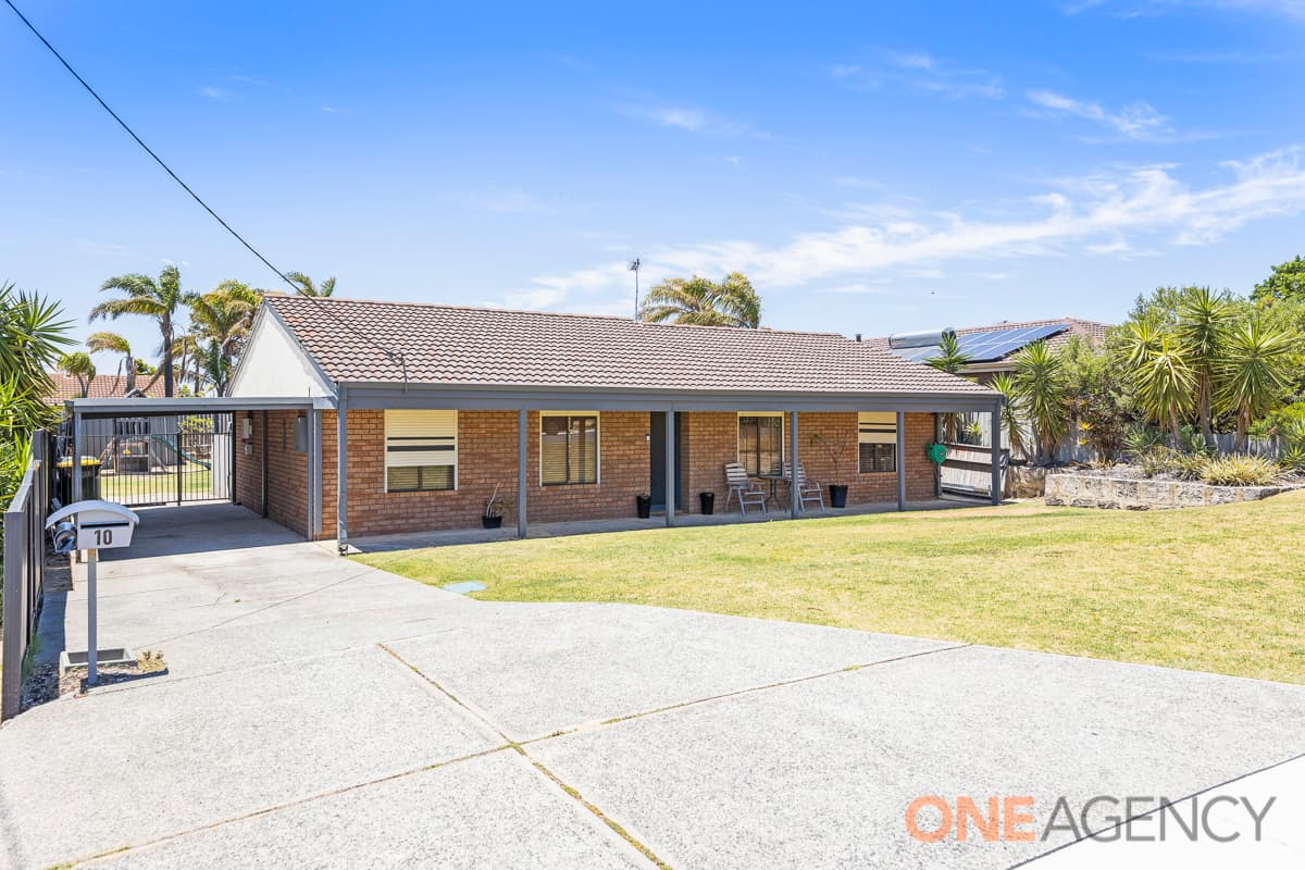 10 Lagoon Place, Beldon, Beldon - Image 1
