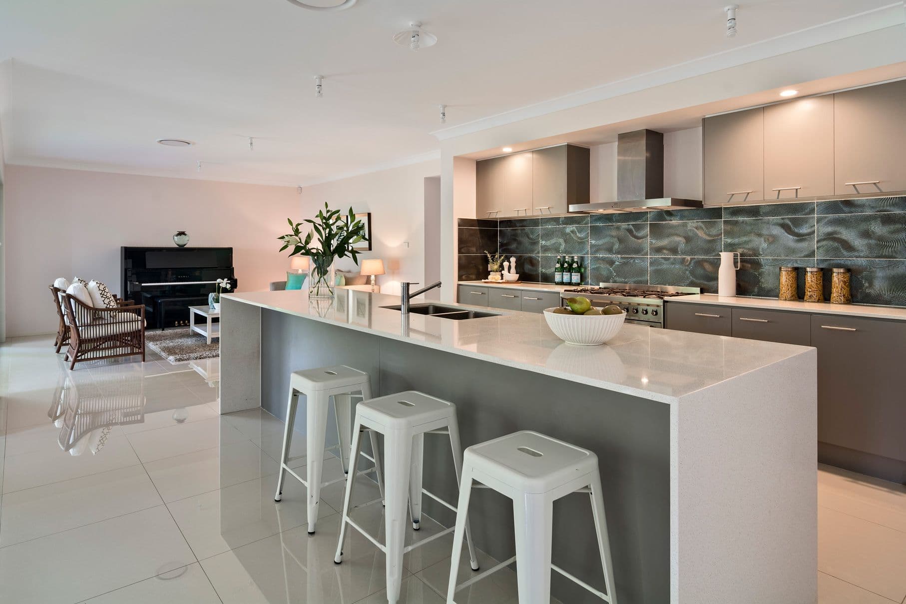 10 Ferguson Street, Forestville, Forestville - Thumbnail 2