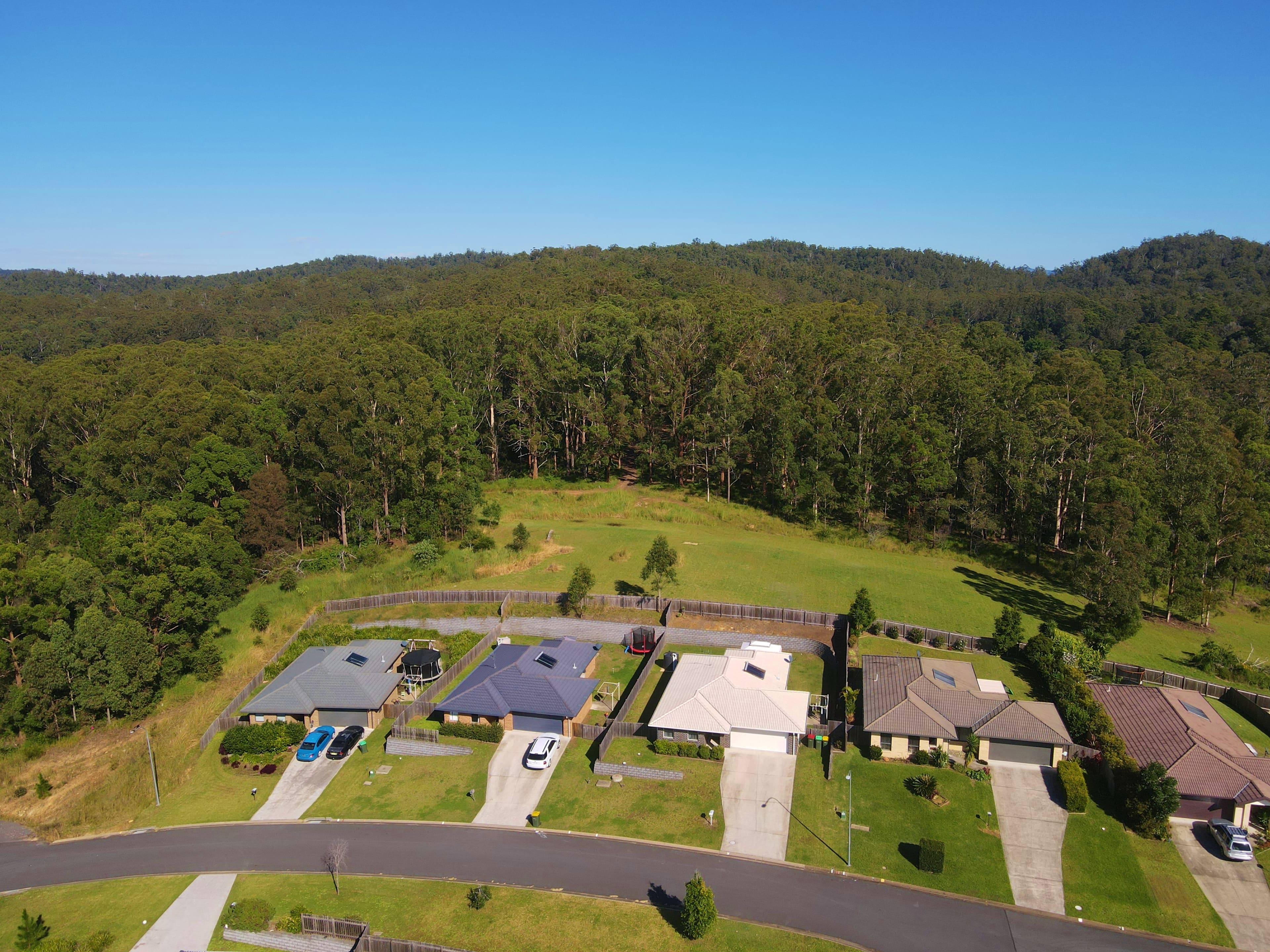20 Mountain Spring Drive, Kendall, Kendall - Thumbnail 3