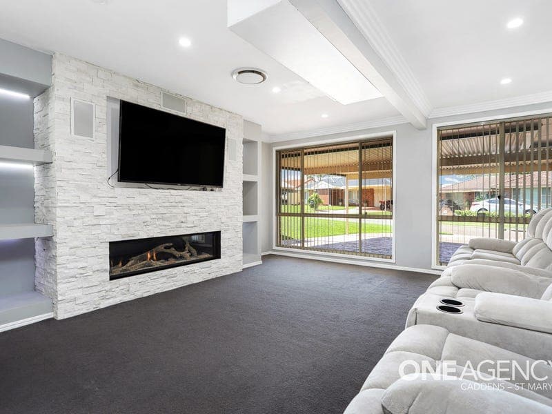 124 Goldmark Crescent, Cranebrook, Cranebrook - Thumbnail 3