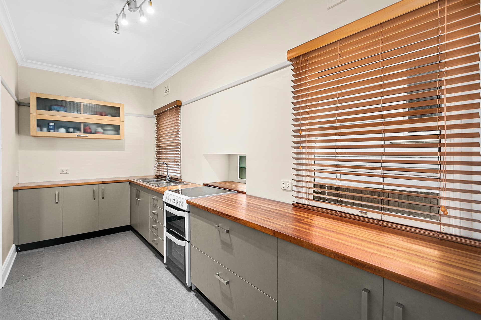 32 Mount Keira Road, West Wollongong, West Wollongong - Thumbnail 5