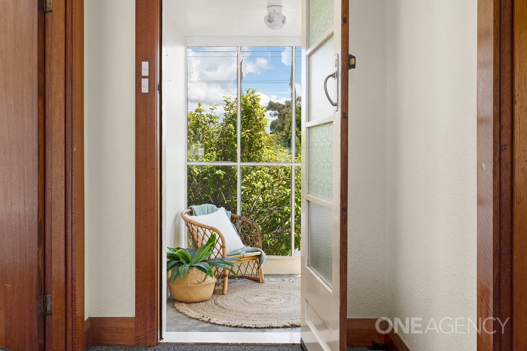 233 St Leonards Road, St Leonards, St Leonards - Thumbnail 2