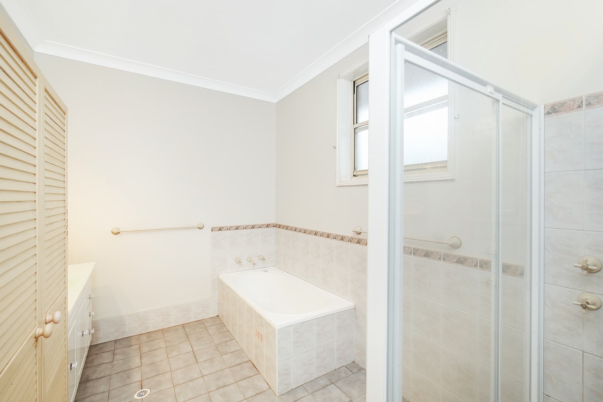 25 Woodview Avenue, Lisarow, Lisarow - Thumbnail 7