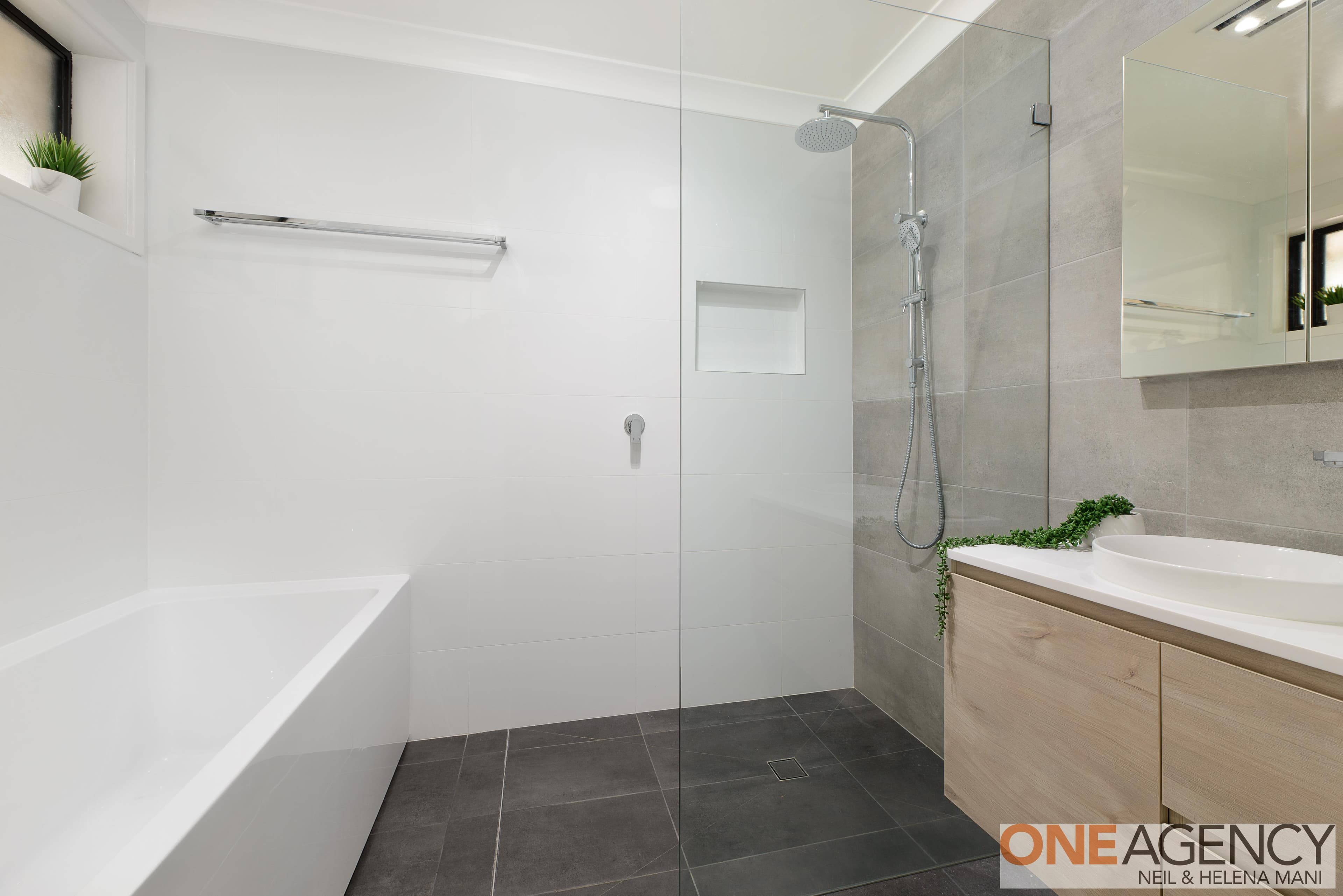 27 Jarrett Street, North Gosford, North Gosford - Thumbnail 5