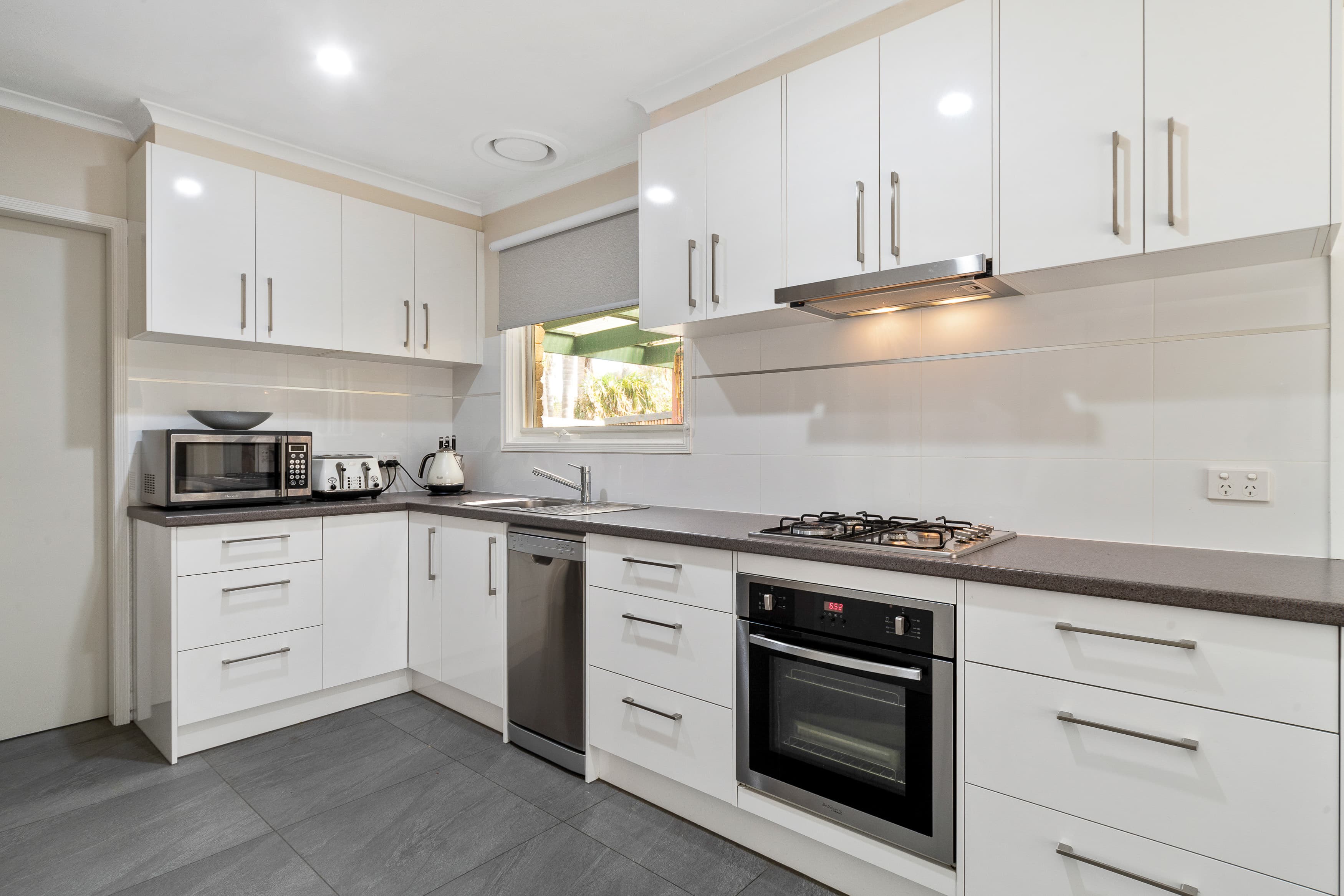 27 Selsey Street, Seaford, Seaford - Thumbnail 5