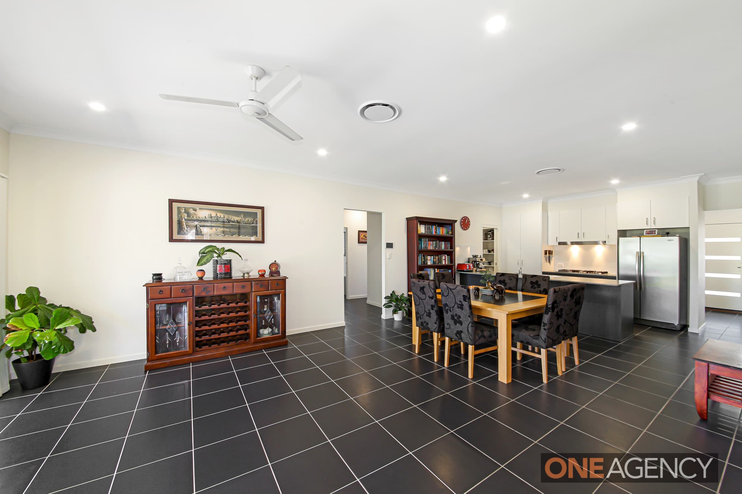 16 Eden Drive, Baringa, Baringa - Thumbnail 4
