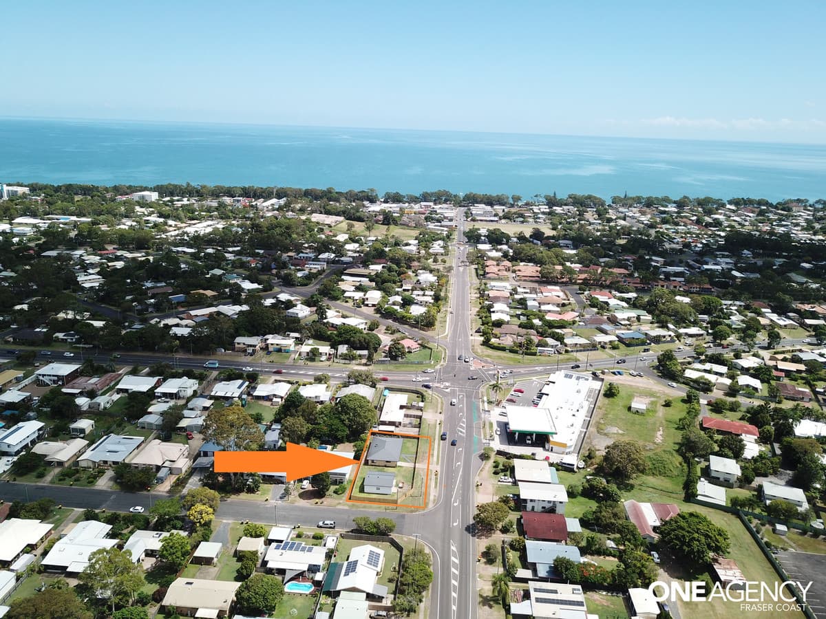 81 Bideford Street, Torquay, Torquay - Image 1