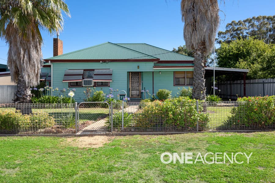 77 BROOKONG Street, Lockhart, Lockhart - Image 1