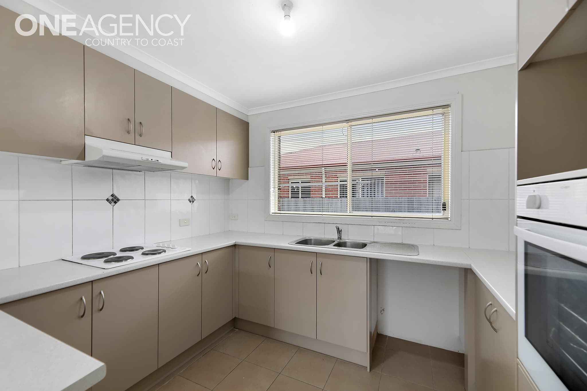 17 Bailey Boulevard, Koo Wee Rup, Koo Wee Rup - Thumbnail 2