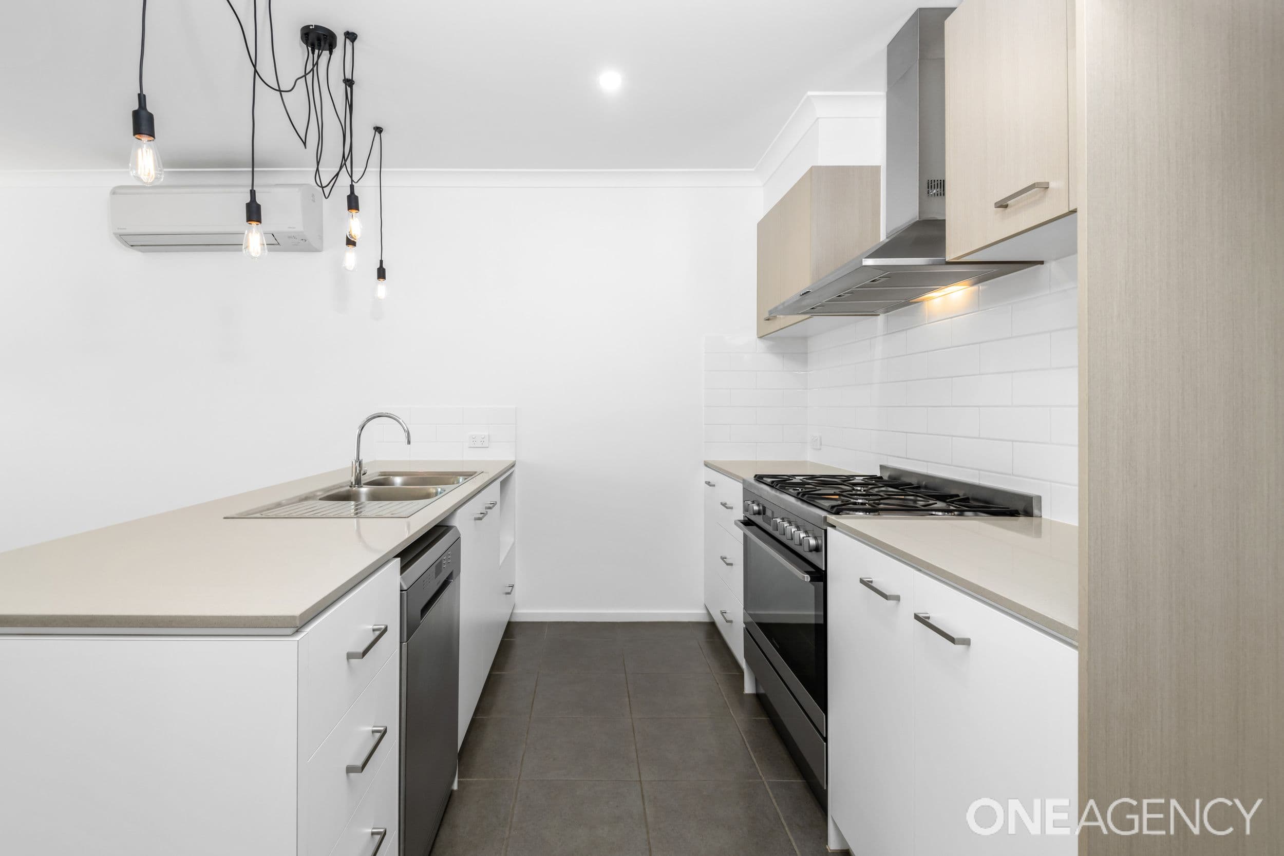 14 Vienet Avenue, Armstrong Creek, Armstrong Creek - Thumbnail 3