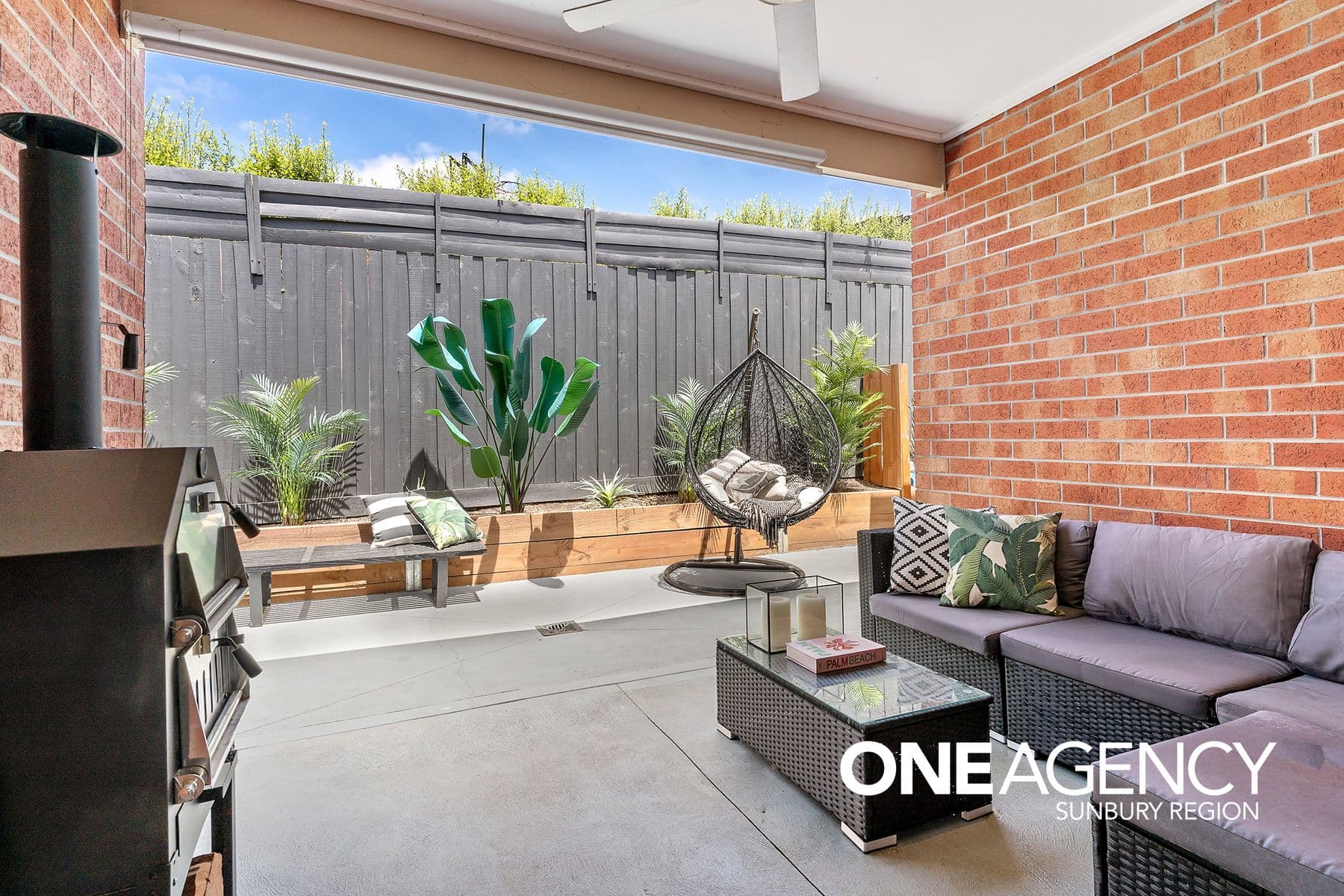 19 Glastonbury Drive, Sunbury, Sunbury - Thumbnail 6