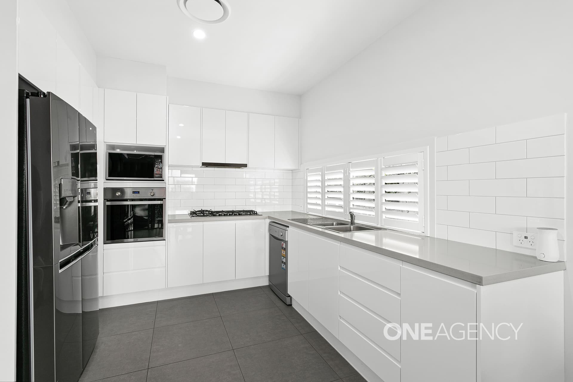 2 Austinmer Street, Tullimbar, Tullimbar - Thumbnail 2